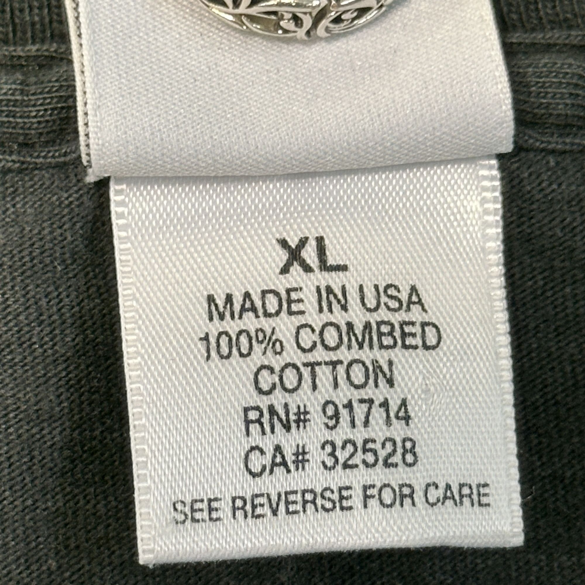 Armani Exchange Vintage Armani Exchange Logo Graphic T-Shirt Size XL single stich Size US XL / EU 56 / 4 - 4 Thumbnail