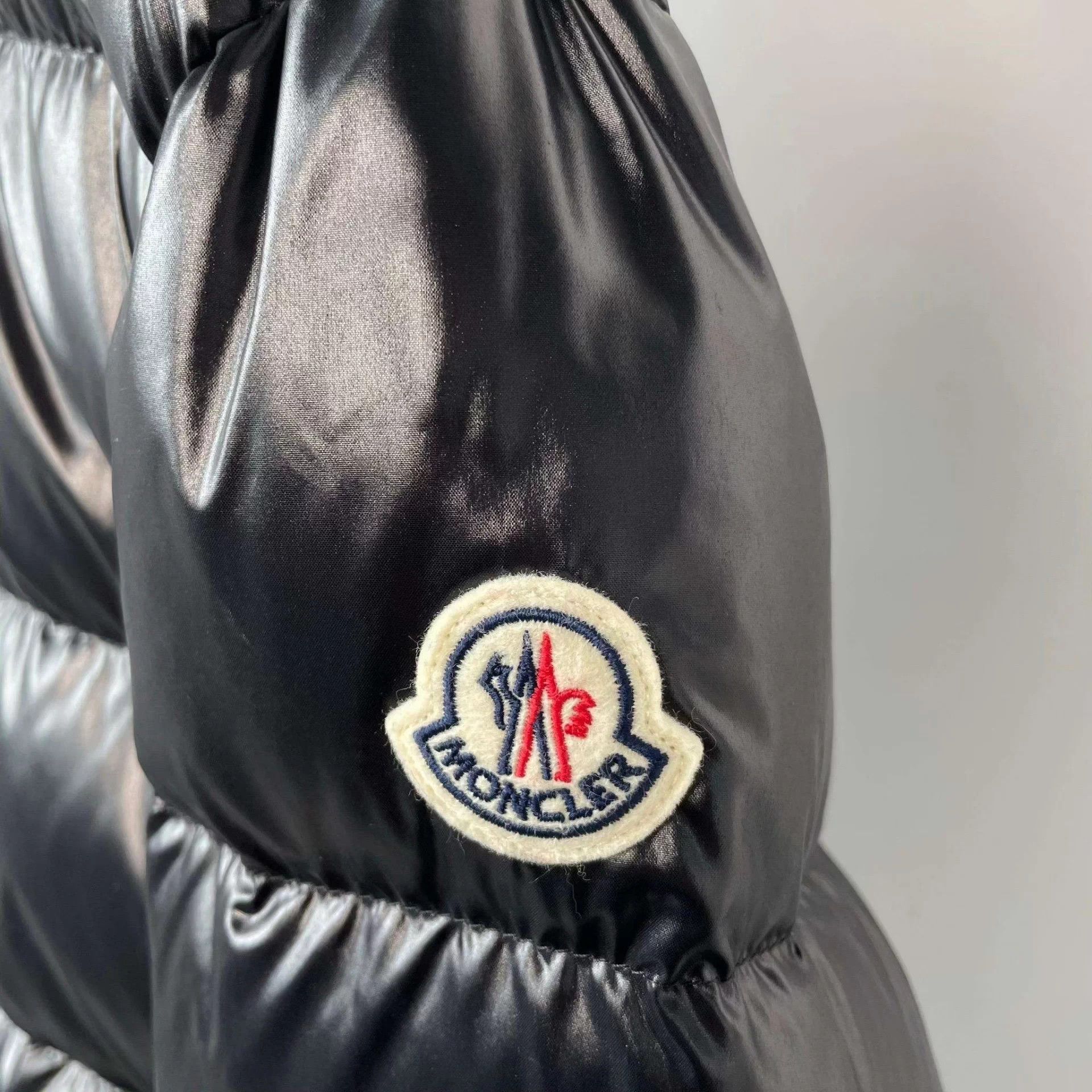 Moncler Moncler Women's Black Down Jacket Size 2 Size M / US 6-8 / IT 42-44 - 3 Thumbnail