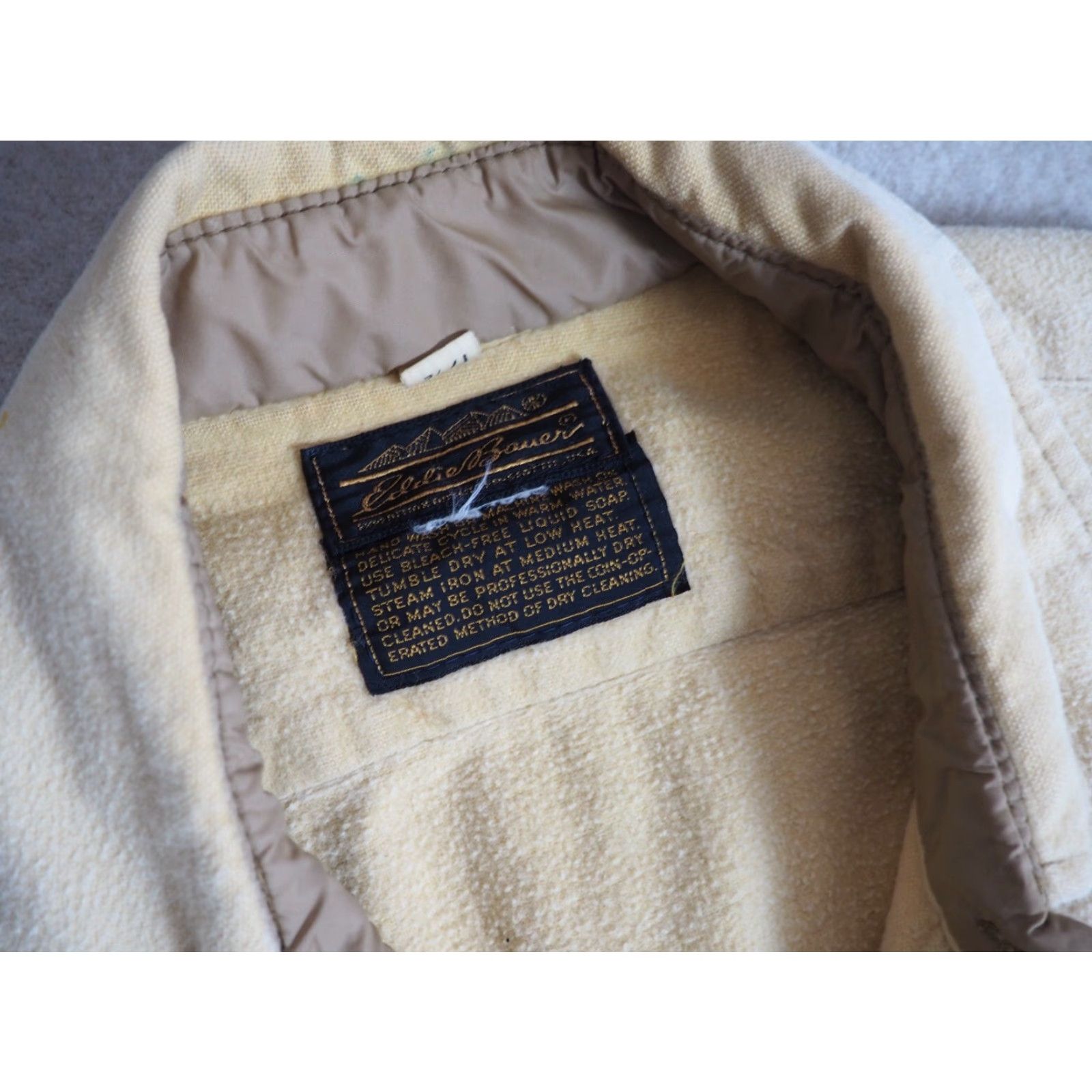 Eddie Bauer VTG 60s 70s Eddie Bauer Outdoor Shirt Mens XL Yellow Chamois Cloth Rustic Faded 1960s 1970s Look Hippy Size US XL / EU 56 / 4 - 5 Thumbnail