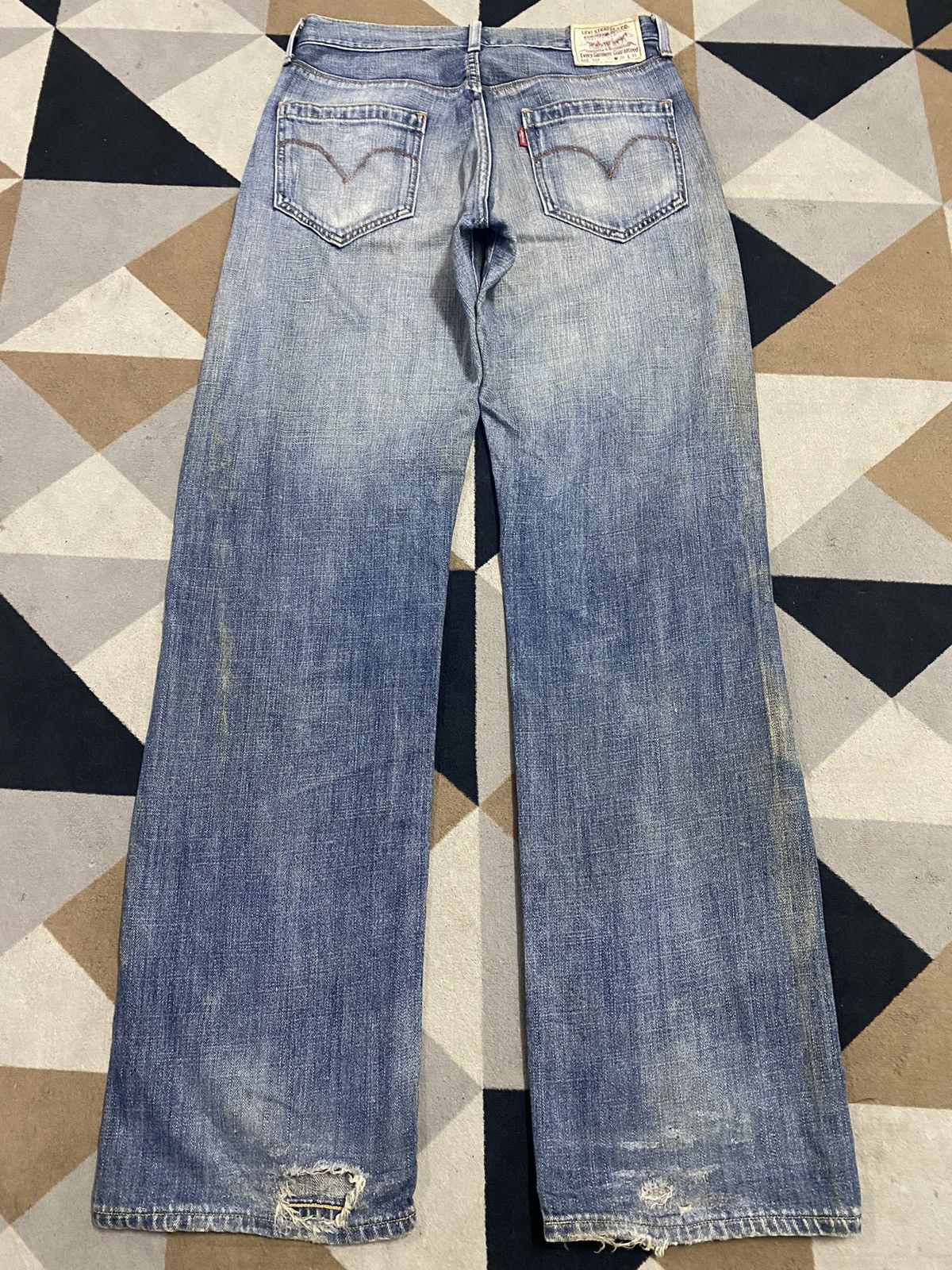 Levi's Vintage Levis553 Blue Wash Distresse Loose Jeans Size US 30 / EU 46 - 2 Thumbnail