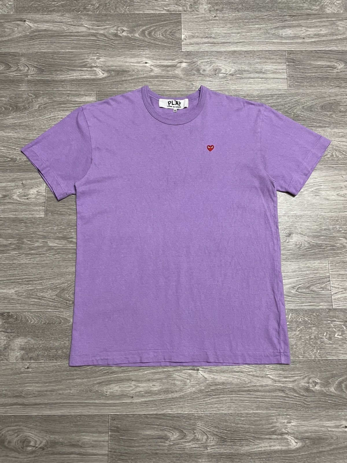 Comme des Garcons PLAY Comme Des Garcons CDG PLAY Purple Mini Heart Logo T-Shirt Size US XXL / EU 58 / 5 - 1 Thumbnail