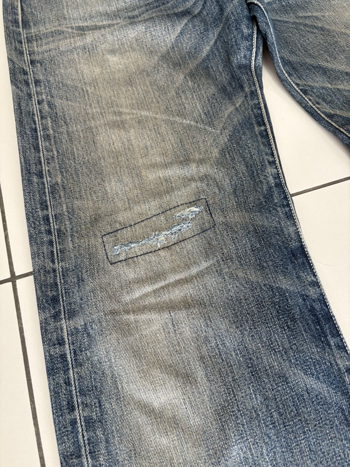 Levi's Levi's 501 Heavily Distressed Jeans Denim Size US 35 - 9 Thumbnail