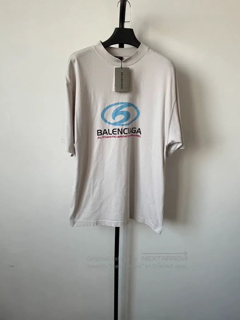Balenciaga Balenciaga Emblem print round neck loose short-sleeve T-sh Size US XS / EU 42 / 0 - 1 Thumbnail