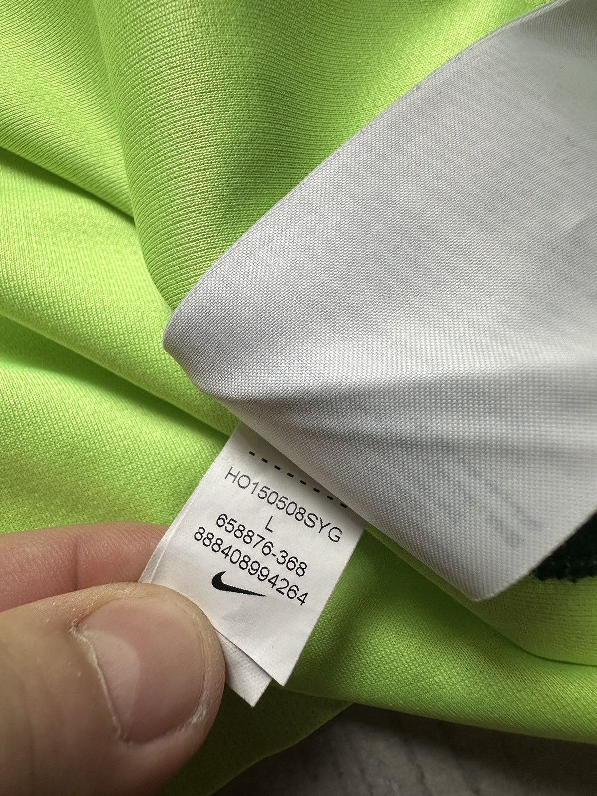 Nike × Vintage Vintage Nike Manchester City yellow size L long sleeve L Size US L / EU 52-54 / 3 - 7 Thumbnail