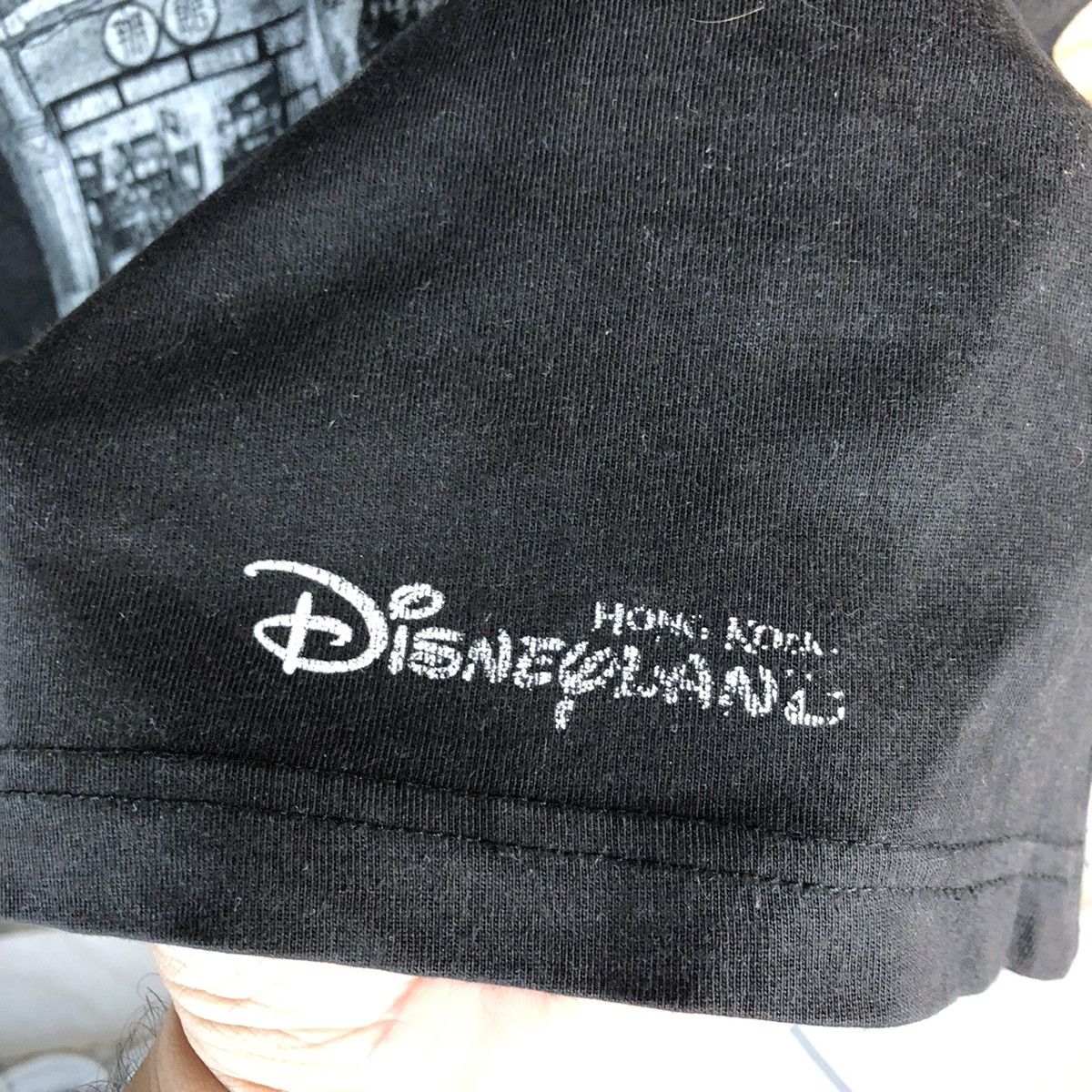 Disney Disney Hong Kong Black T-Shirt #A2290 Size US M / EU 48-50 / 2 - 11 Thumbnail