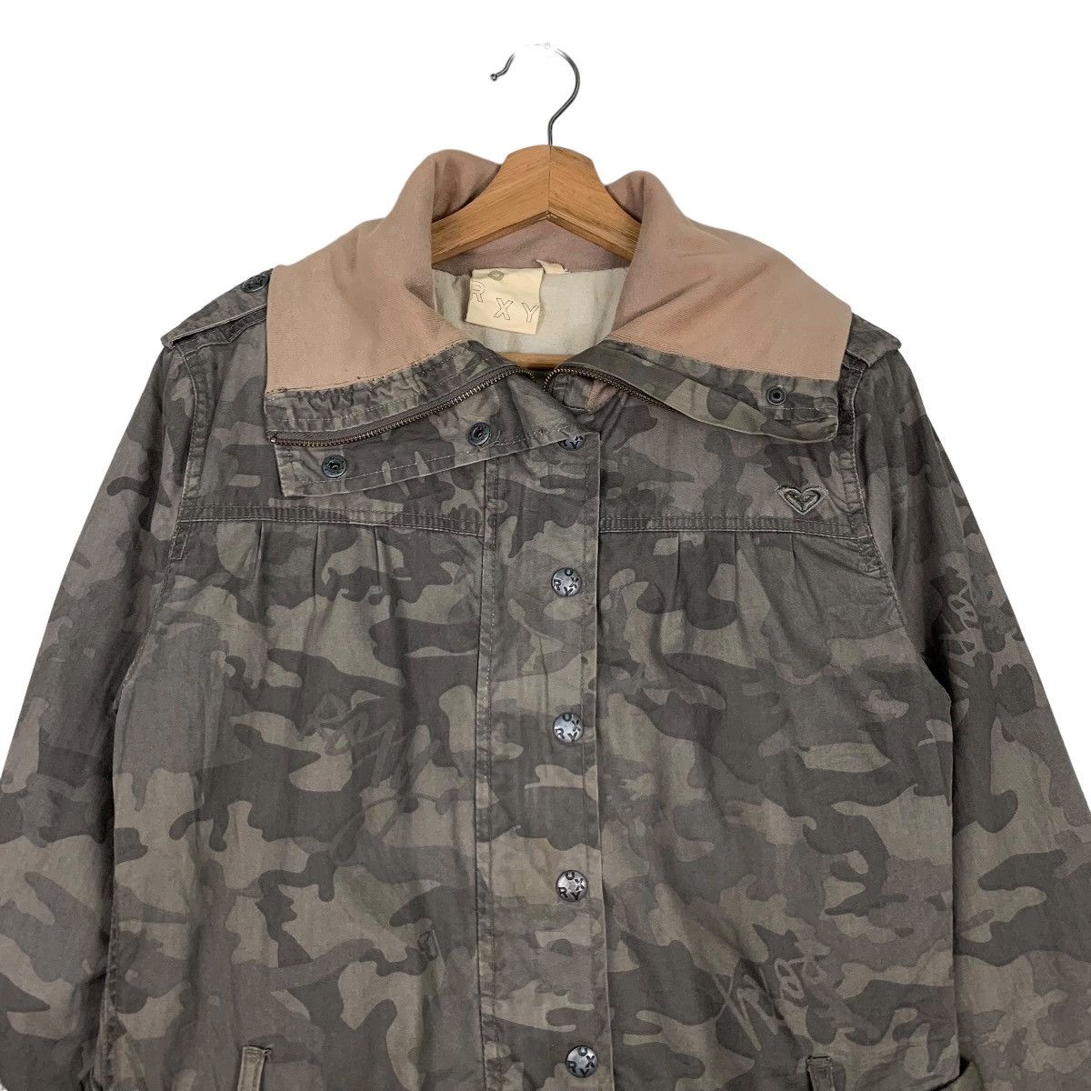 Japanese Brand ROXY Embroidery Small Logo Camo Belted Jacket #0302-C14 Size L / US 10 / IT 46 - 3 Thumbnail