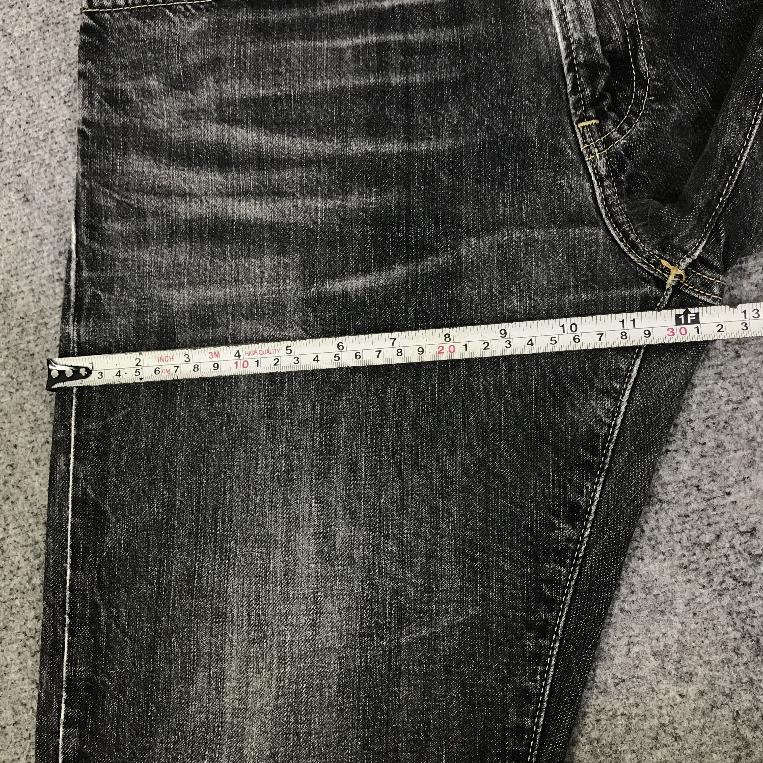 Japanese Brand Black Faded Denim japan Uniqlo jeans pants K130B23 Size US 33 - 9 Thumbnail