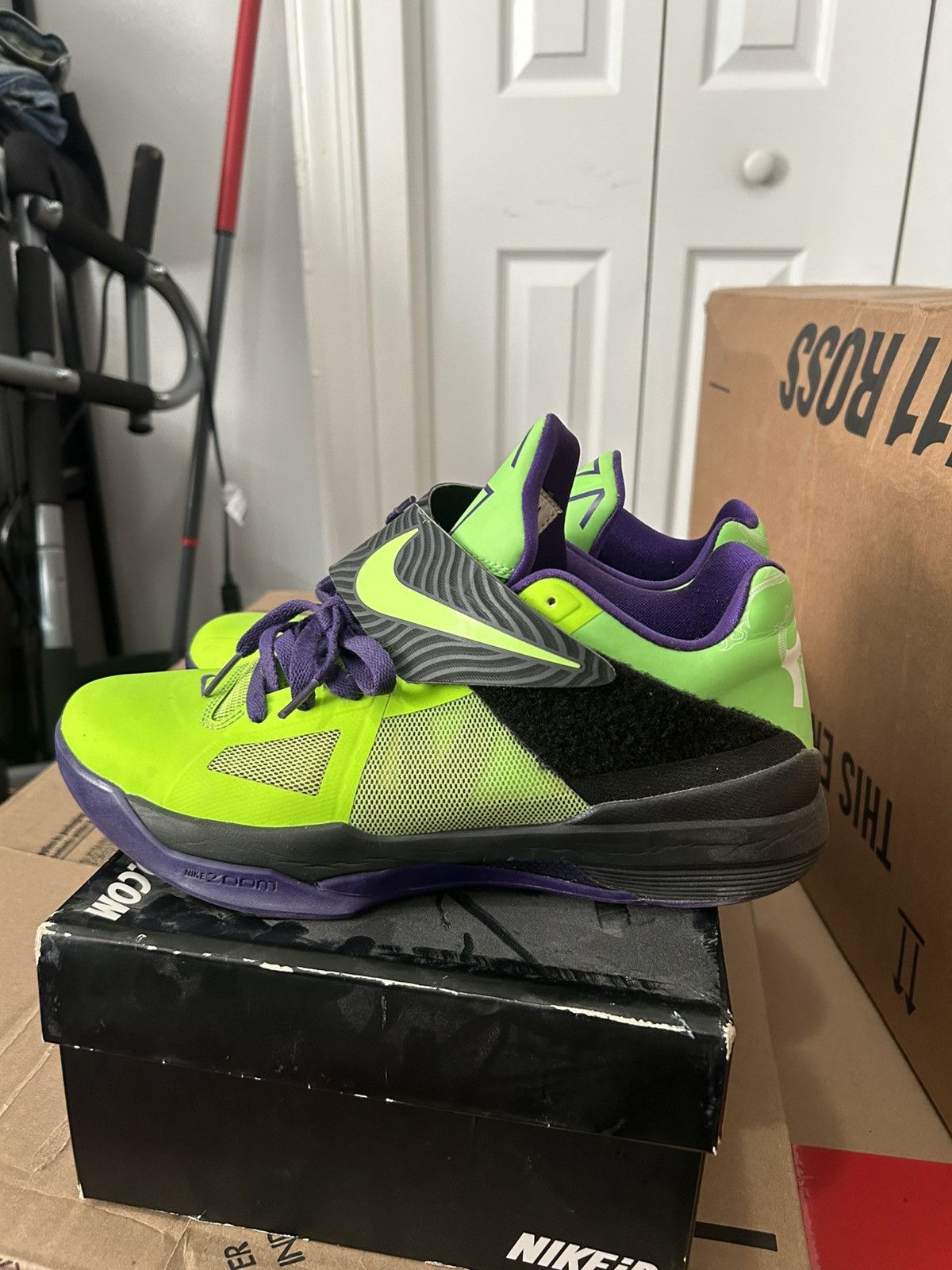 Nike Nike KD 4 Nike ID “Year of the Dragon” Size US 10 / EU 43 - 2 Thumbnail