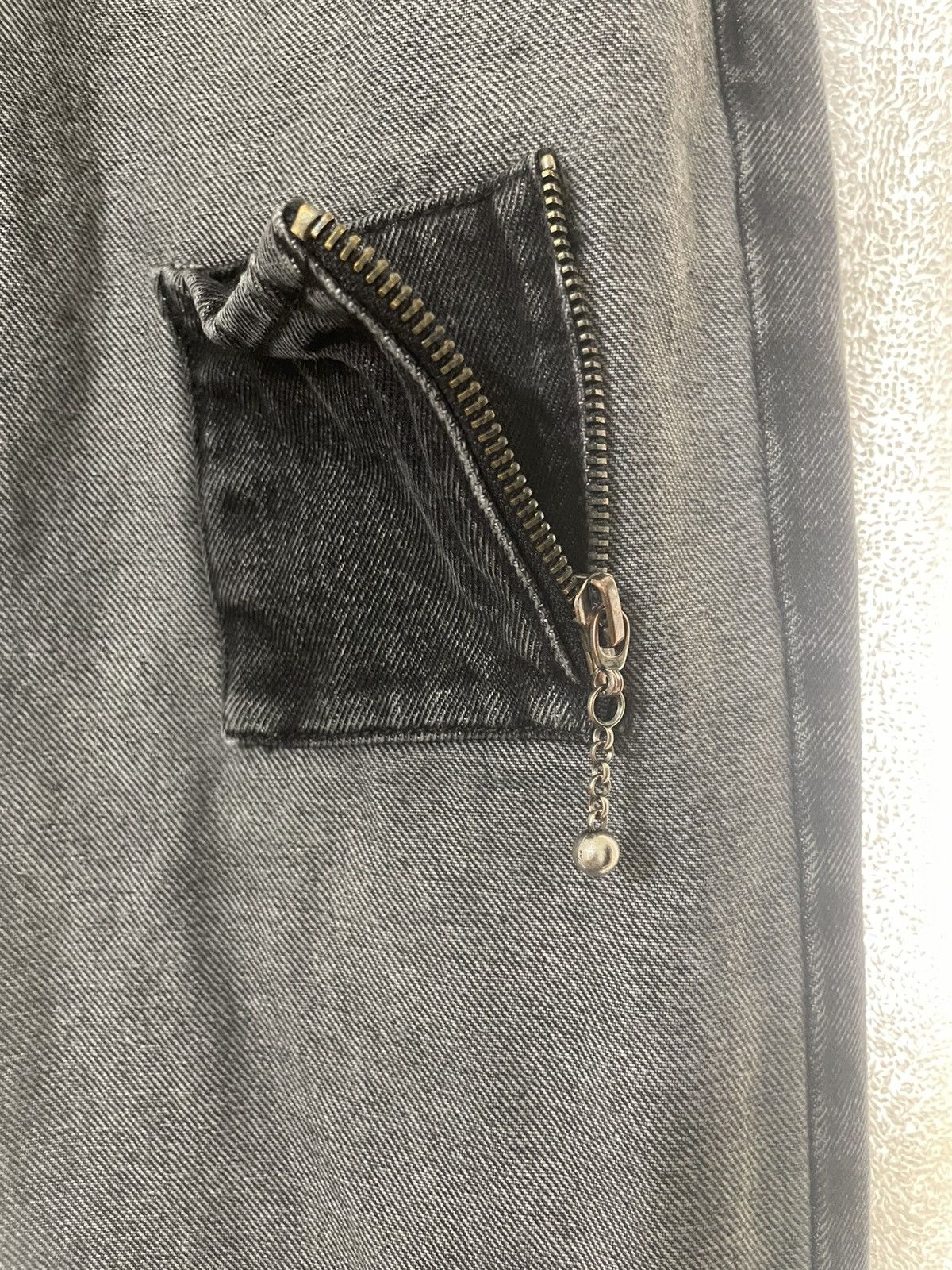 Guess × Midnight Studios Midnight Studios x Guess Two Tone Denim - Black and Grey Size US 31 - 6 Thumbnail