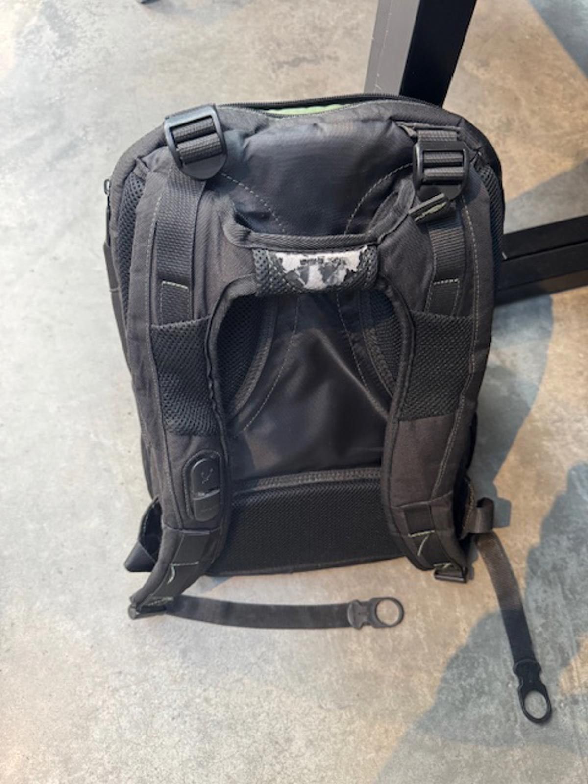 Other Used and worn laptop bag - good price Size ONE SIZE - 1 Preview