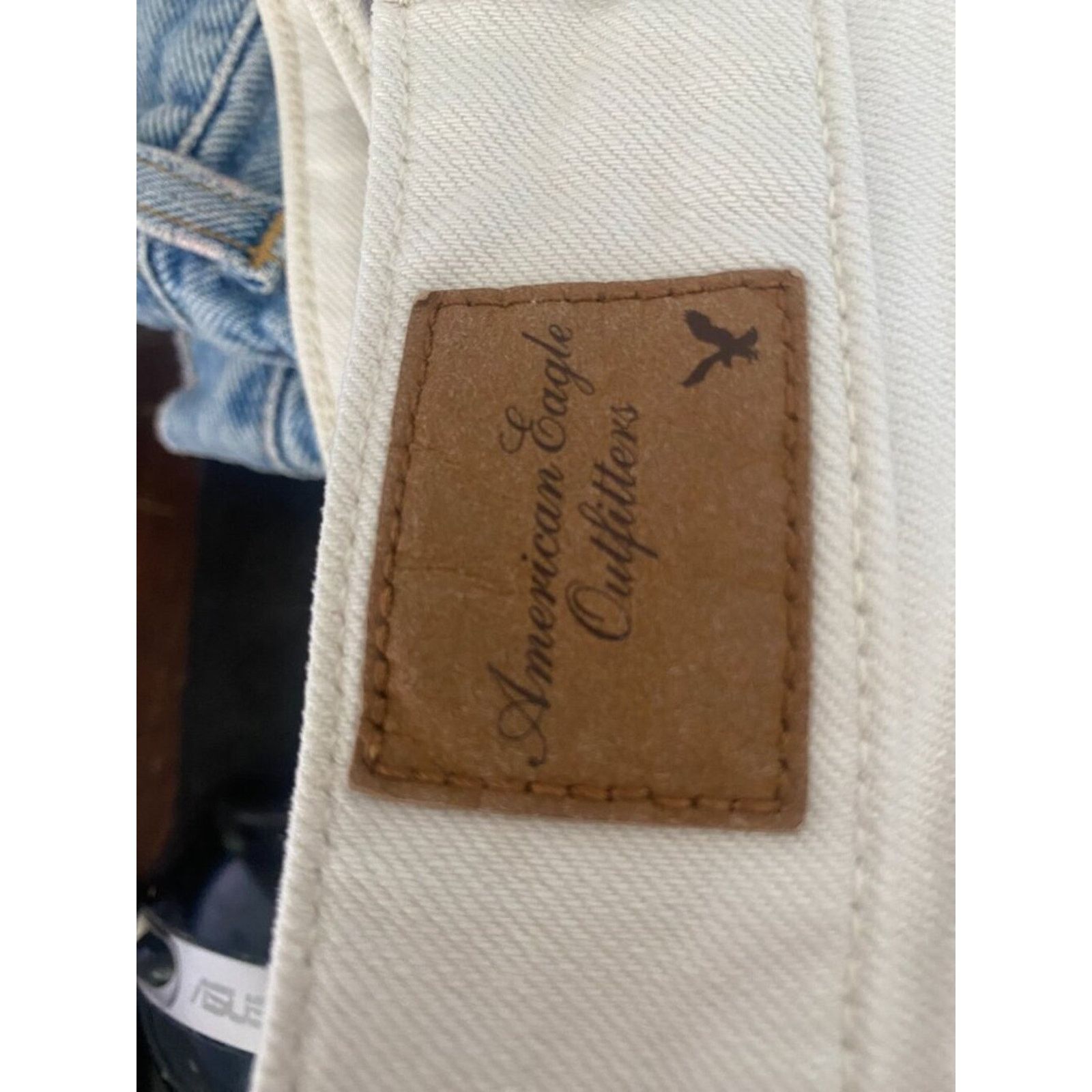 American Eagle Outfitters American Eagle White Stretch Denim Shorts, Size 0 Size 25" / US 0 / IT 36 - 5 Thumbnail