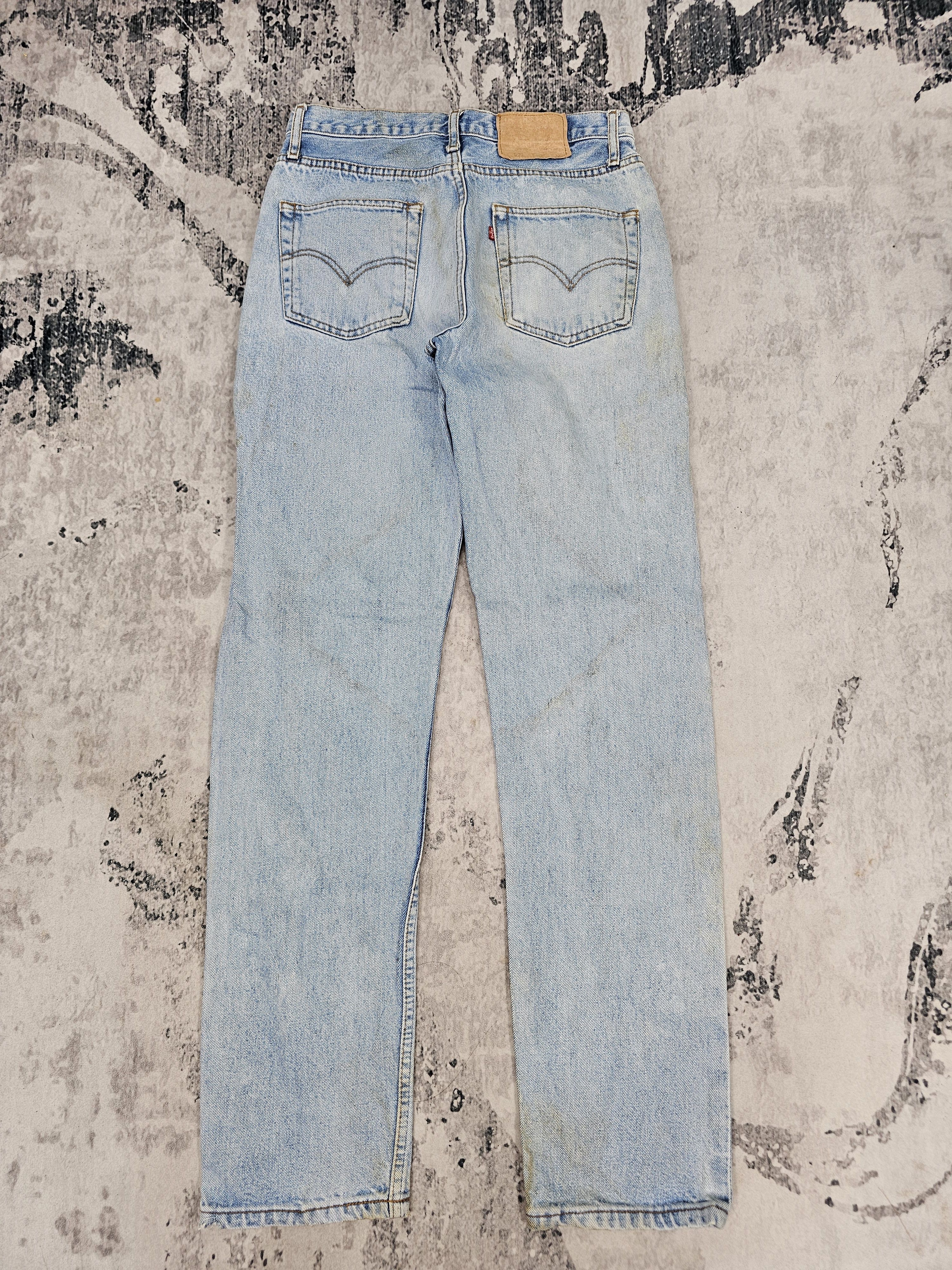 Levi's Vintage Clothing Vtg 90's LEVIS 501 Stain Faded Jeans Made In USA L0550 Size US 28 / EU 44 - 2 Thumbnail