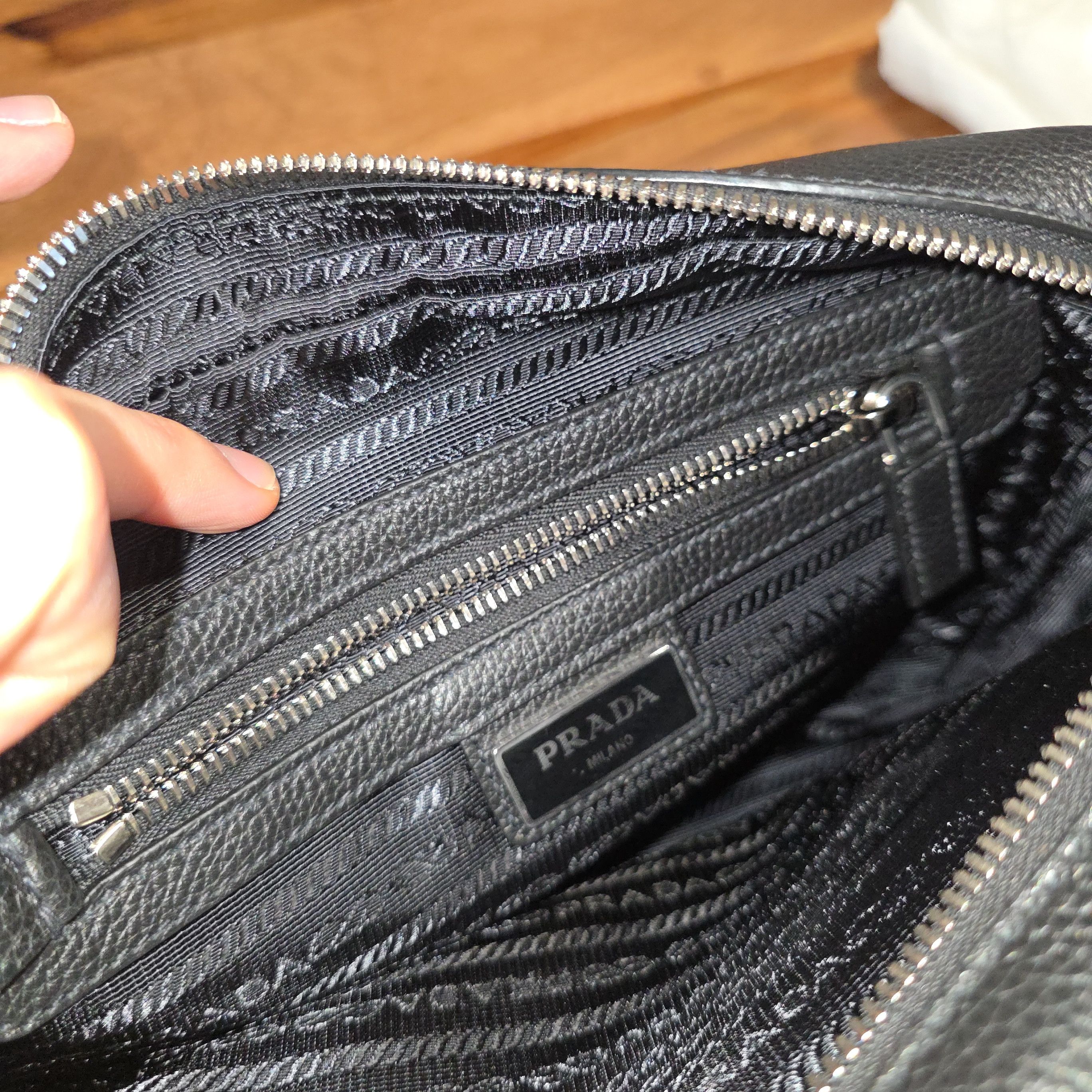 Prada Prada calf leather messenger Size ONE SIZE - 6 Thumbnail
