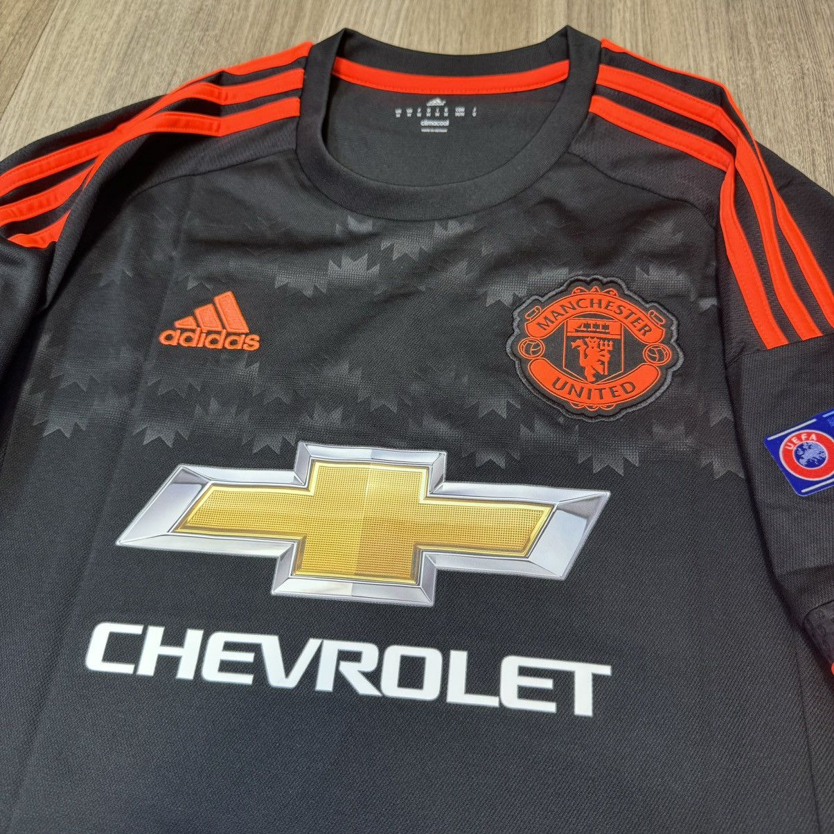 Nike Manchester United 15/16 C/L away shirt #8 Mata Size US M / EU 48-50 / 2 - 3 Thumbnail