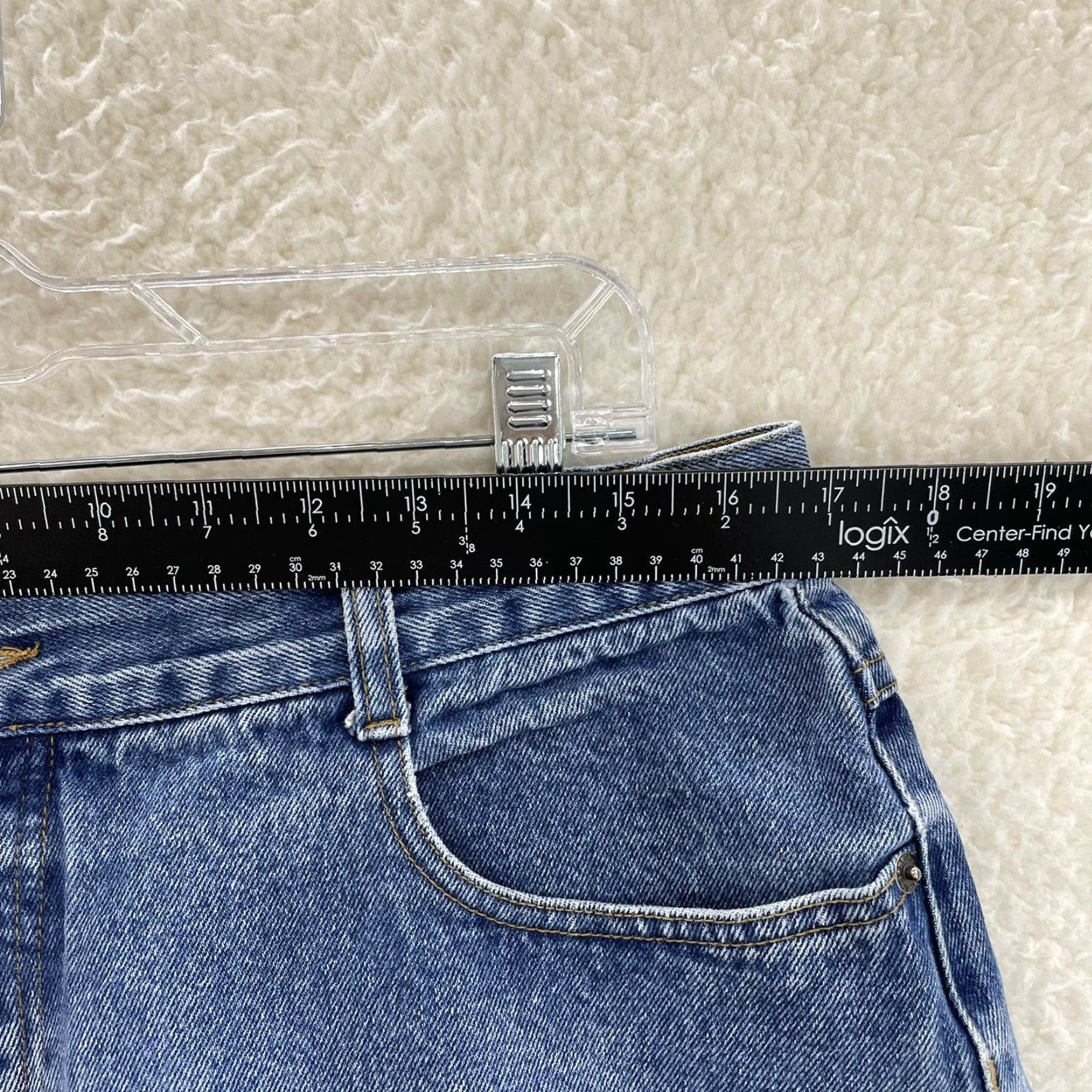 Vintage VINTAGE Zana Di Denim Shorts Women's 18 High Waisted 100% Cotton Blue Grunge 90s Y2K"} Size 40" / US 18 - 5 Thumbnail