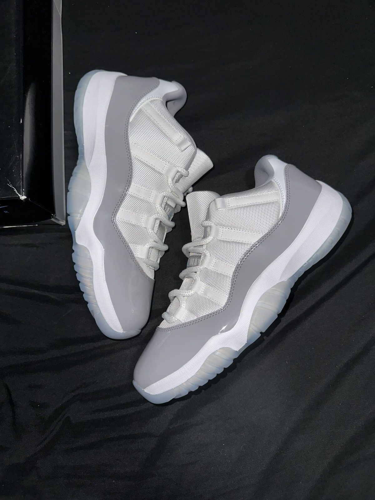 Jordan Brand Jordan 11 low cement grey 👽 DS Size US 10 / EU 43 - 2 Thumbnail