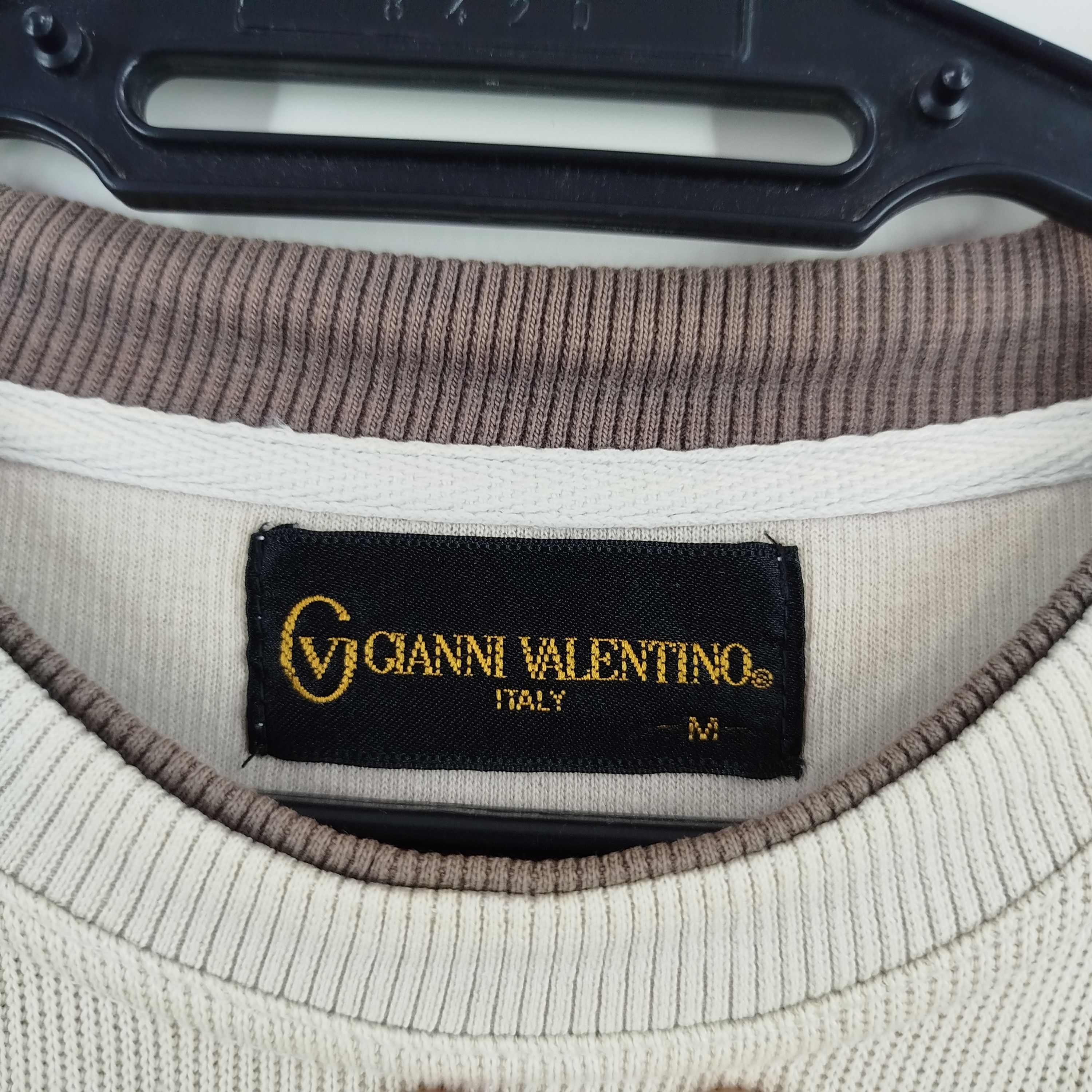 Designer Gianni Valentino Embroidery Small Logo Size US L / EU 52-54 / 3 - 4 Thumbnail