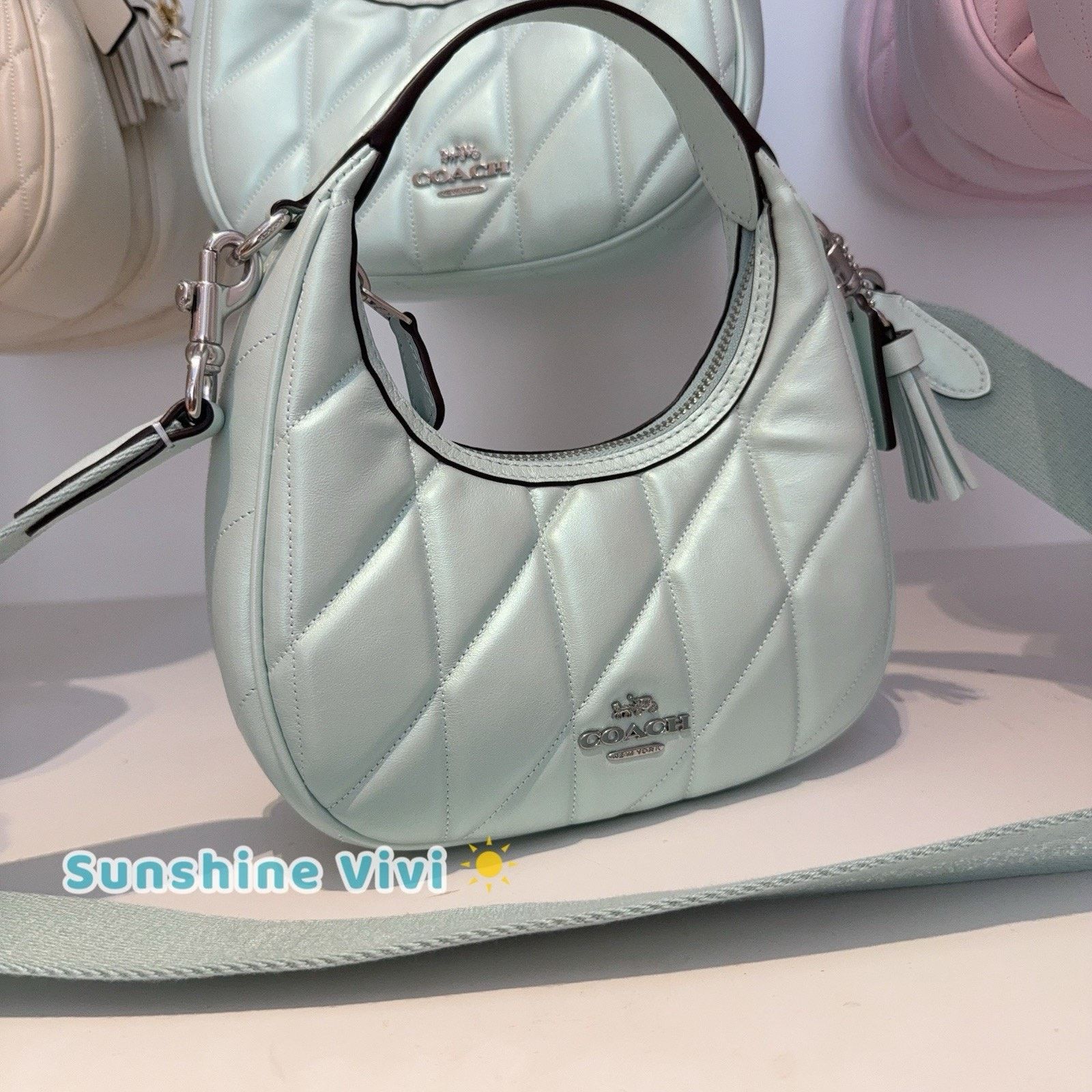 Coach NWT Coach Carmen Mini Crossbody Bag CBI46 leather Green Size ONE SIZE - 1 Thumbnail