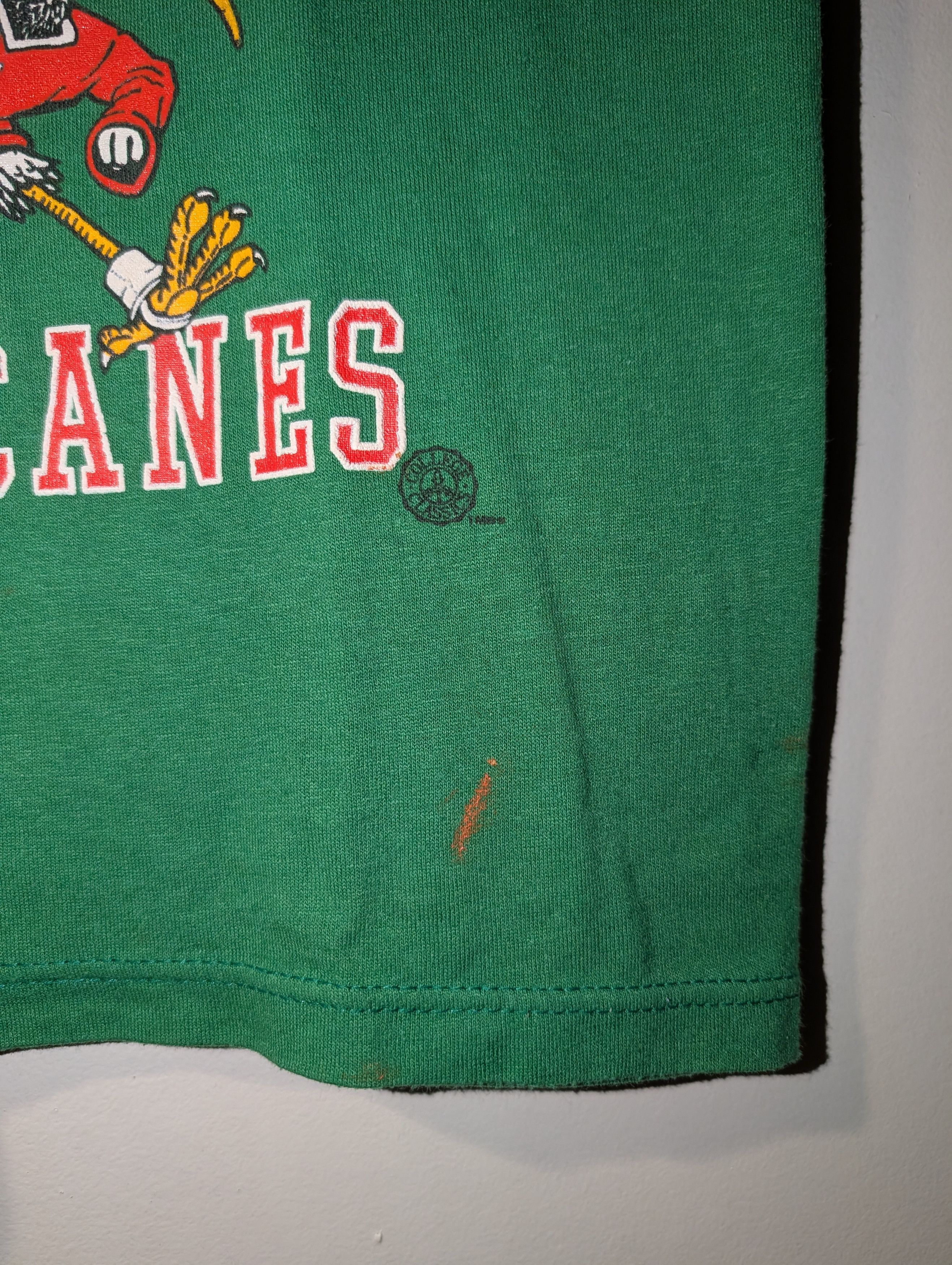 NCAA Vintage 90s University of Miami Hurricanes T Shirt Youth Med Size US M / EU 48-50 / 2 - 5 Thumbnail