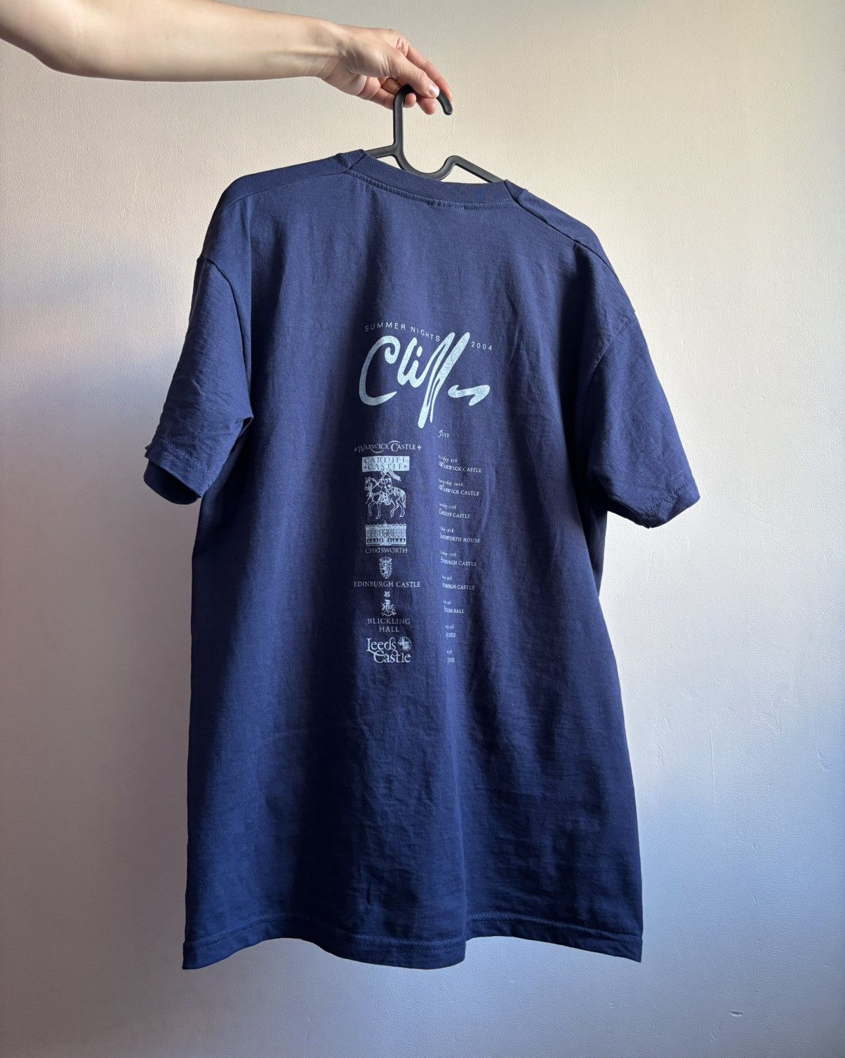 Band Tees Vintage 2004 Cliff Richard Summer Nights Tour T-shirt Size US M / EU 48-50 / 2 - 5 Thumbnail
