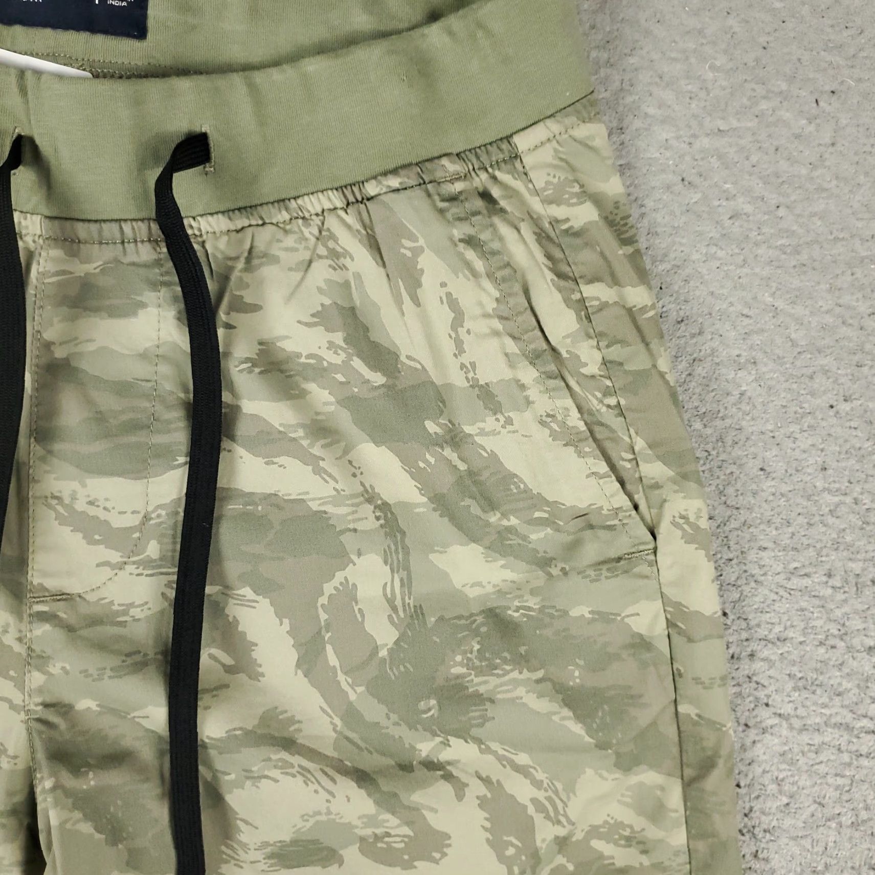 Abercrombie & Fitch Abercrombie & Fitch Shorts Mens XS Green Camo Active Lace Tie Short Size US 27 - 3 Thumbnail