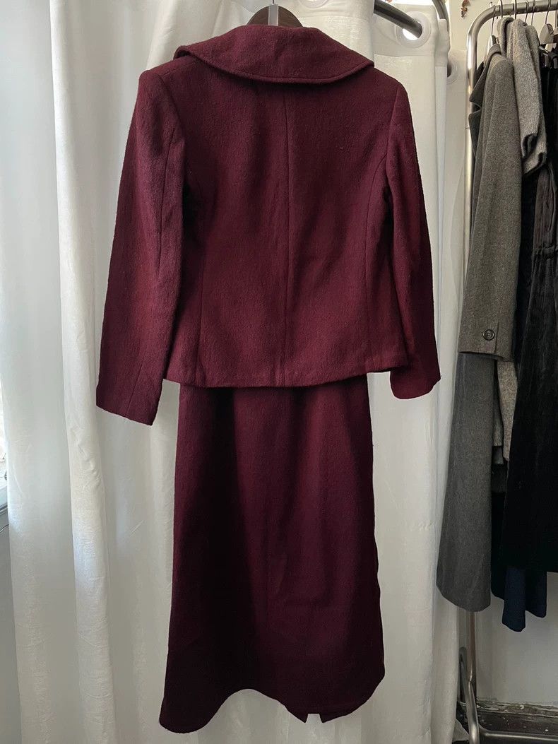 Yohji Yamamoto yohji Yamamoto Medieval women's purplish red wool suits Size M / US 6-8 / IT 42-44 - 2 Thumbnail