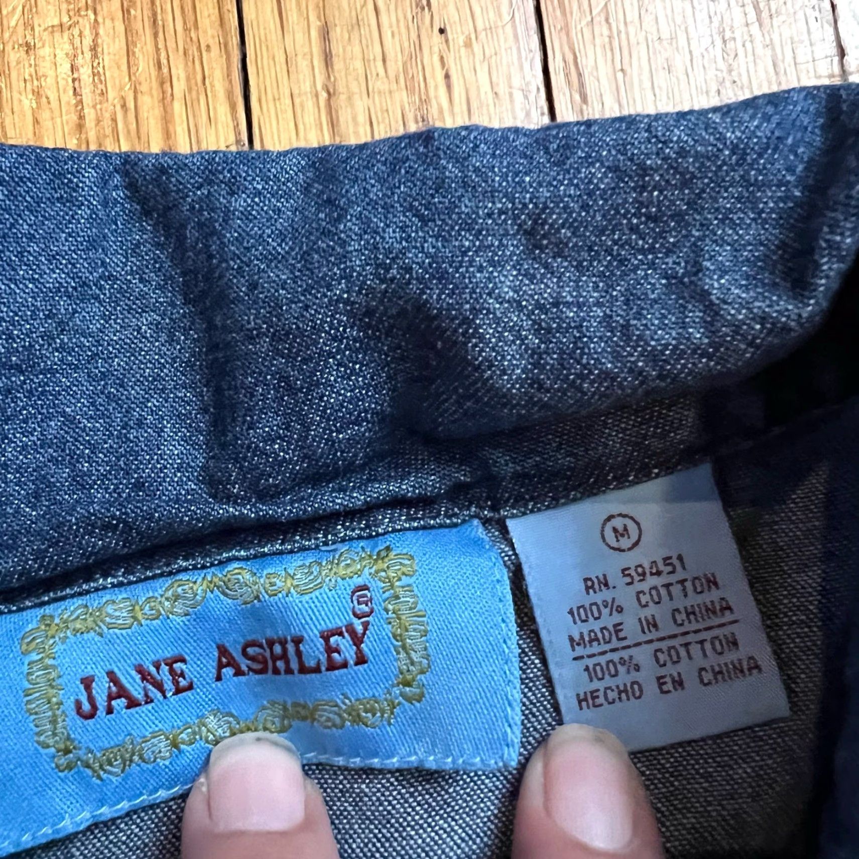 Denime VINTAGE JANE ASHLEY DENIM FLOURALOFTICOSHIRT WOMENS M ]] User: VINTAGE JANE ASHLEY DENIM FLOURALOFTICOSHIRT WOMENS M Size M / US 6-8 / IT 42-44 - 5 Thumbnail