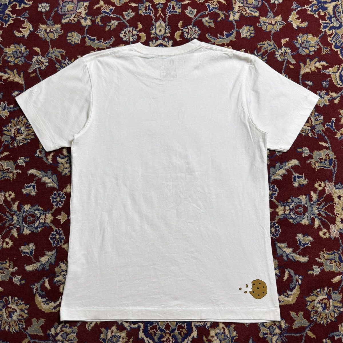 Japanese Brand Kaws sesame street Cookie monster Uniqlo artist graffiti tee Size US S / EU 44-46 / 1 - 3 Thumbnail