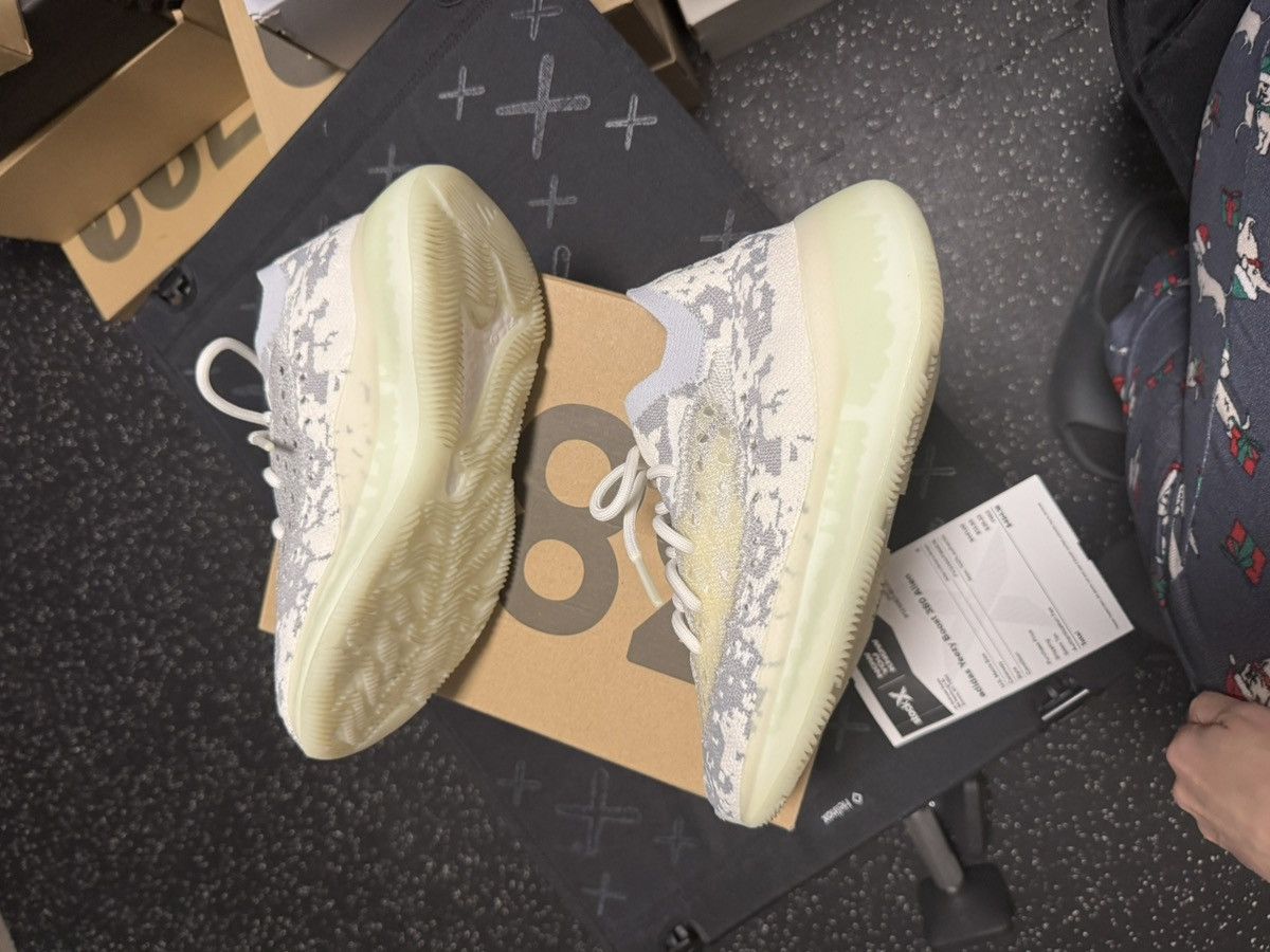 Adidas × Yeezy Adidas Yeezy Boost 380 sz 6Y Alien Size US 6 / EU 39 - 6 Thumbnail