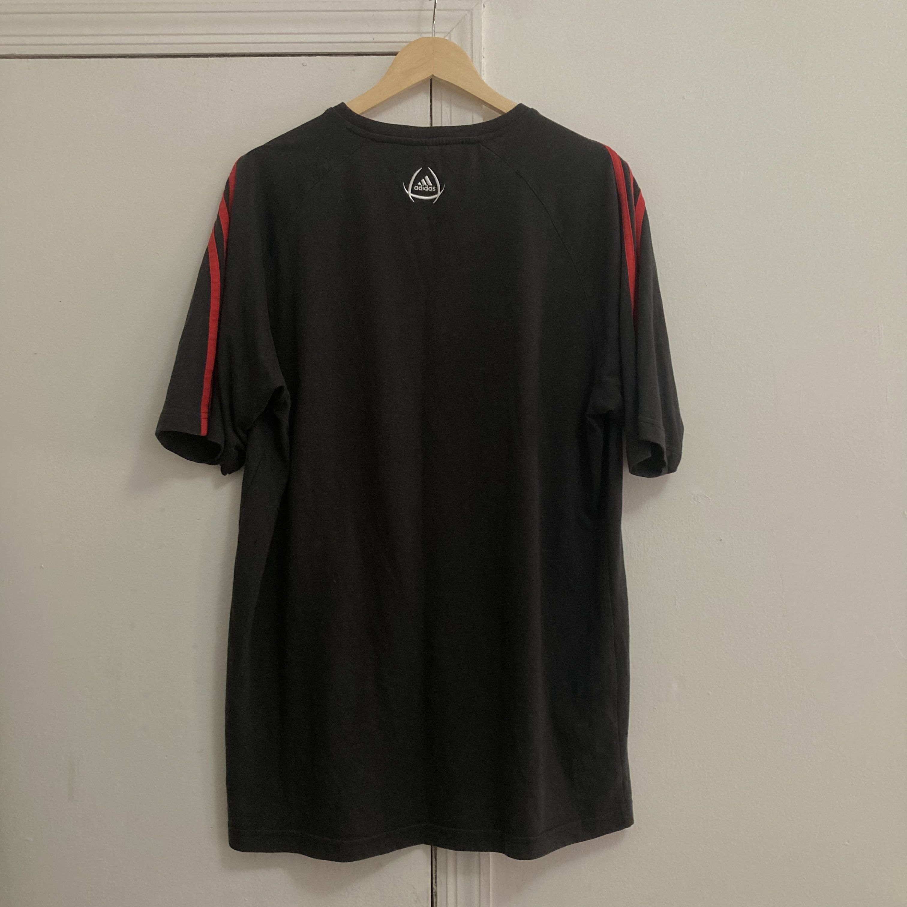 Adidas Rare AC Milan 2004/05 Cotton Adidas Tee Large Size US L / EU 52-54 / 3 - 2 Thumbnail