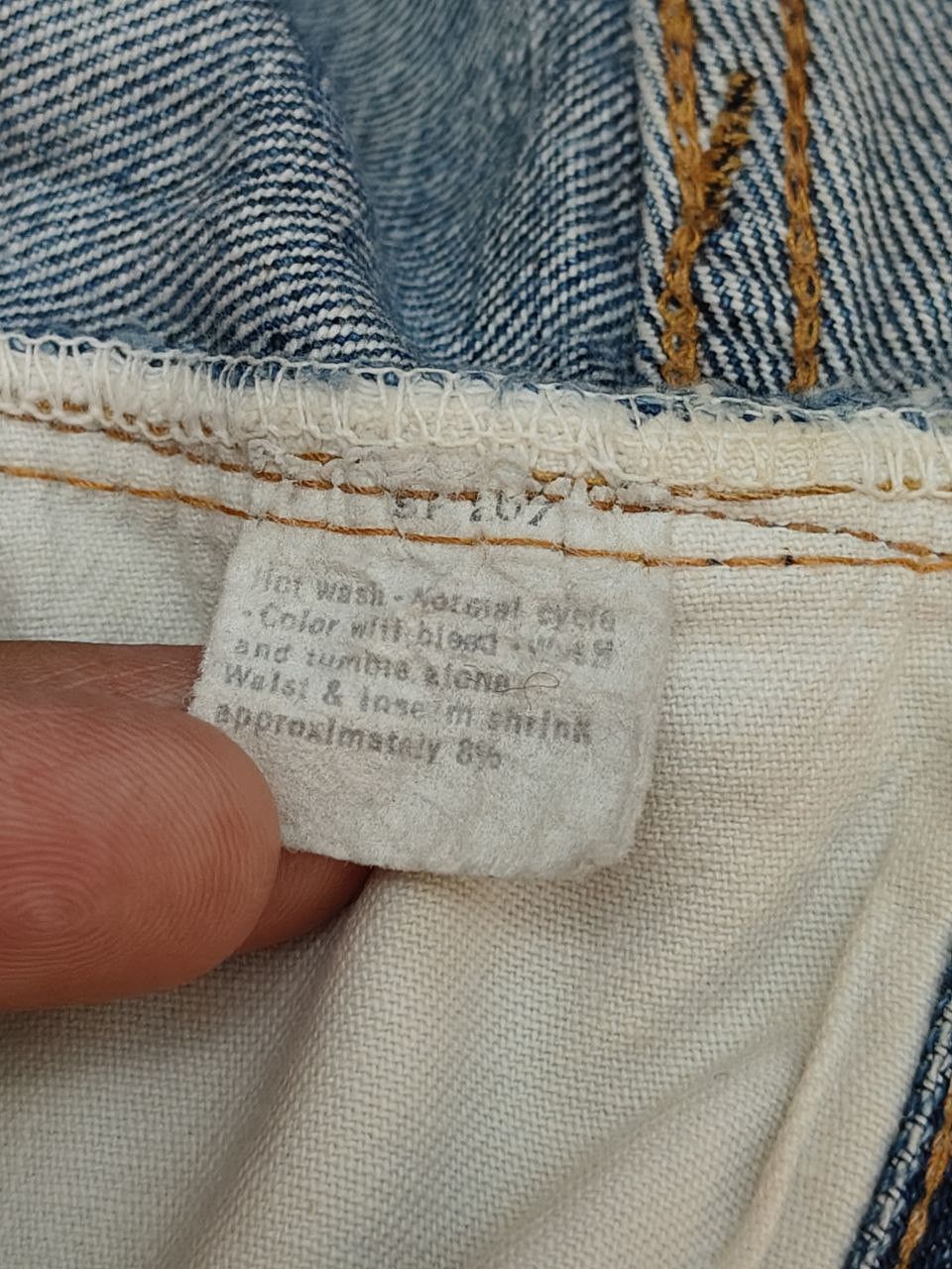 Levi's Rare 60's Vintage Levi's 501 Redline Selvedge, Button No 6 Size US 29 - 11 Thumbnail