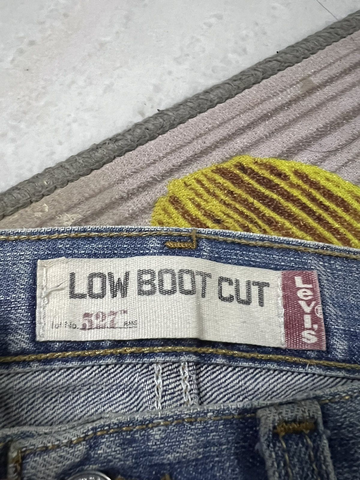 Levi's VINTAGE LEVIS 527 LOW BOOTCUT LIGHT WASH VERY RARE Size US 30 / EU 46 - 18 Thumbnail