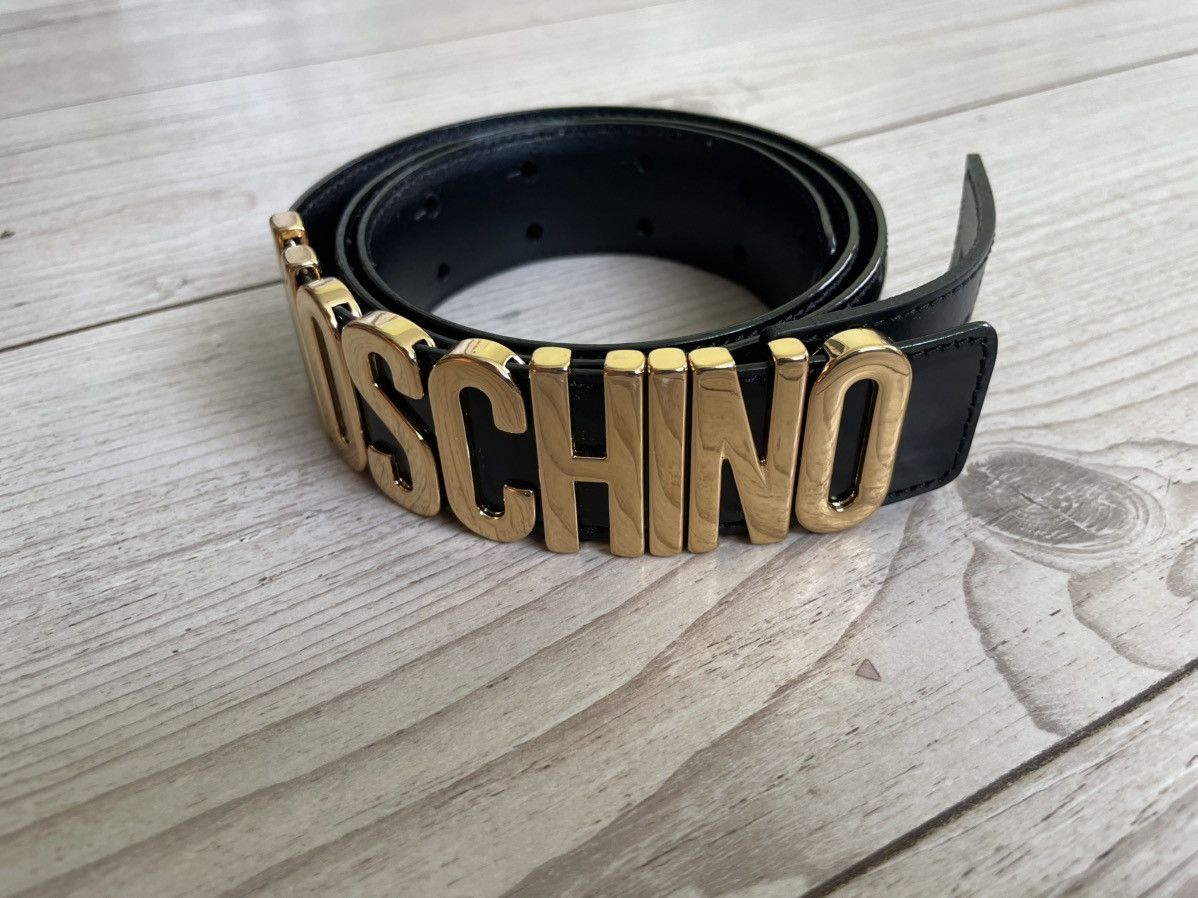 Moschino Moschino Leather Belt Redwall Gold Logo Size ONE SIZE - 3 Thumbnail