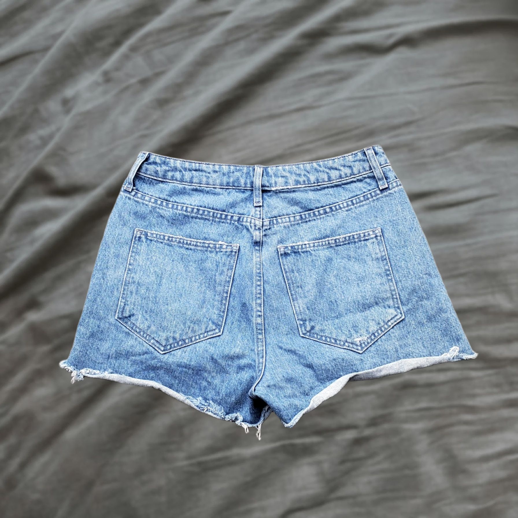 Denime Mumu Blue Womens 27 Blue Denim Jean Shorts Streetwear Distressed Raw Hem 2" Inseam Casual Summer USA Pants Women Size 27 Size 27" / US 4 / IT 40 - 1 Thumbnail