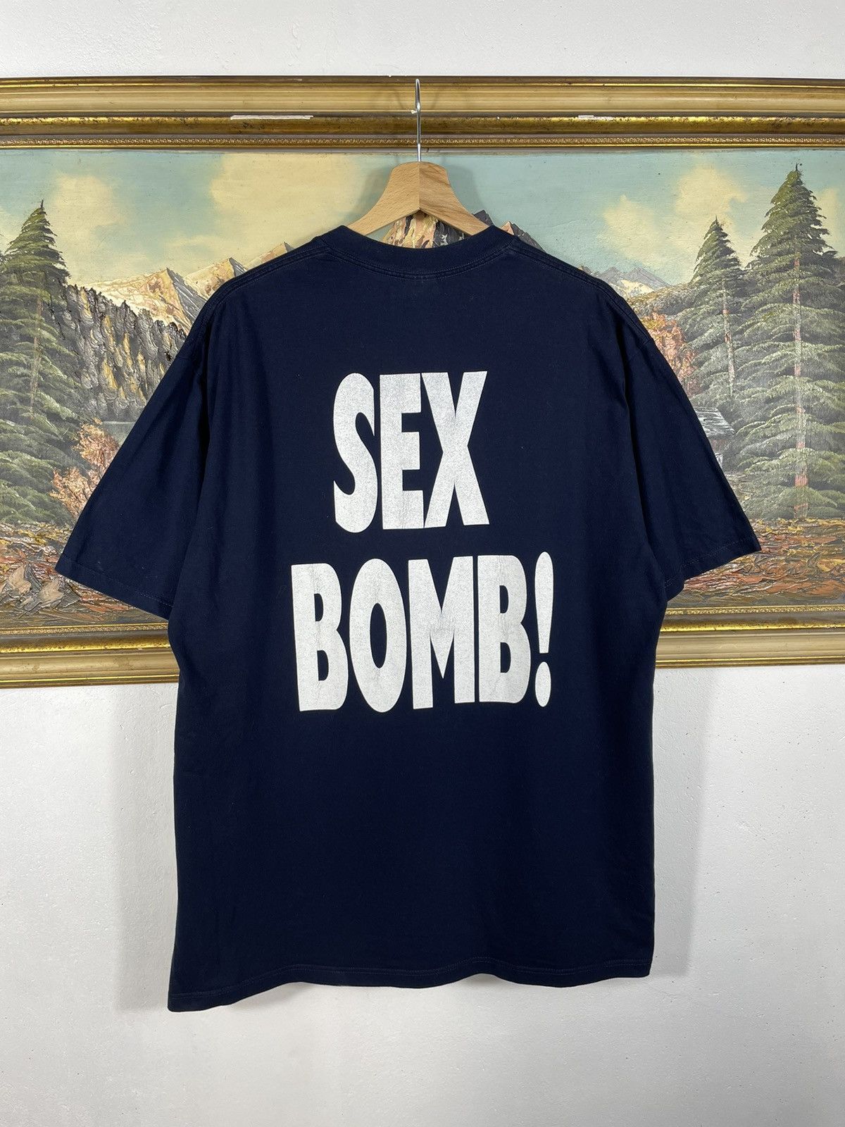 Vintage Navy Vintage Retro 00s baggy oversize T-Shirt Tees Sex Bomb! |  Grailed