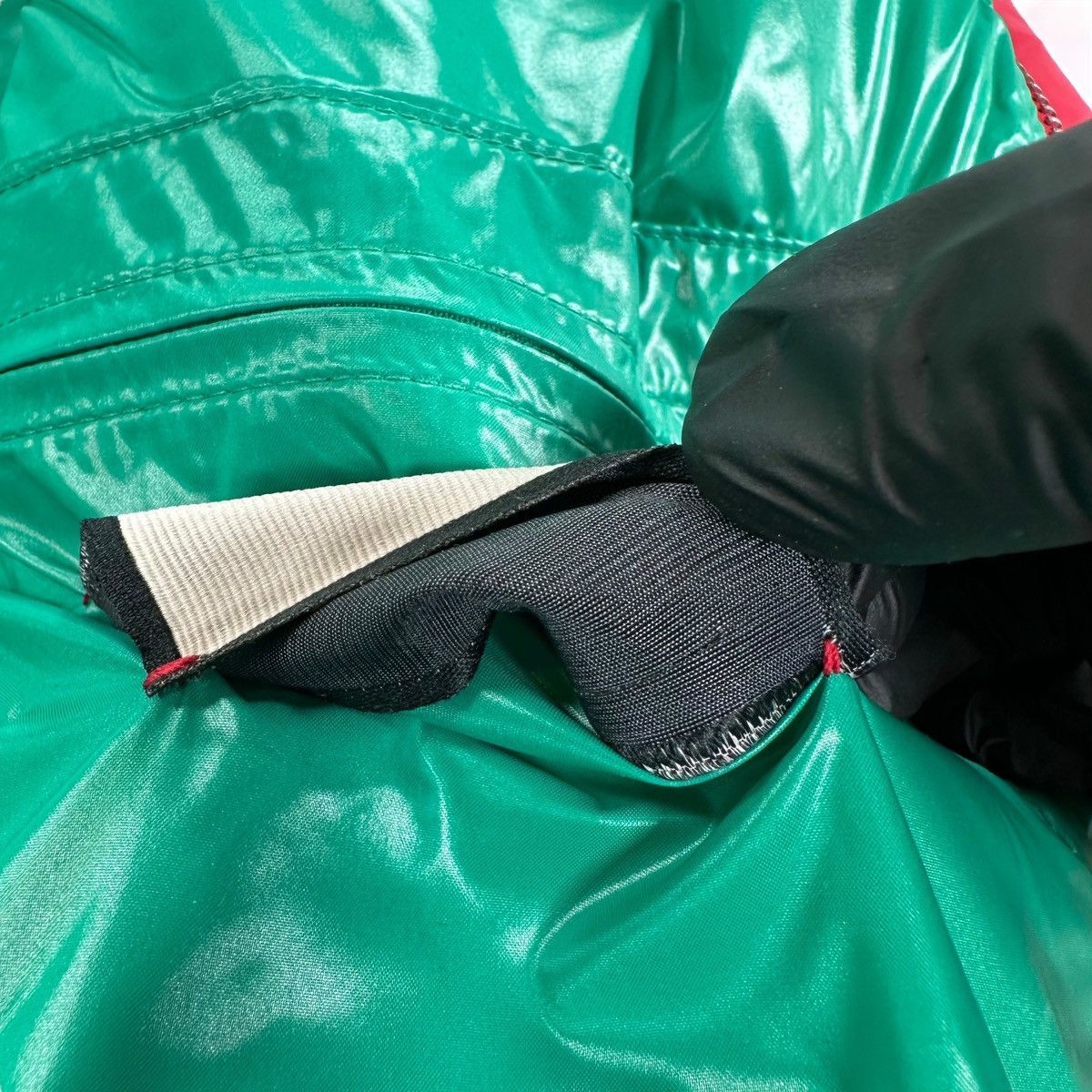 Gucci Gucci Size S Puffer Jacket Red Worldwide Removable Sleeve Size US S / EU 44-46 / 1 - 12 Thumbnail