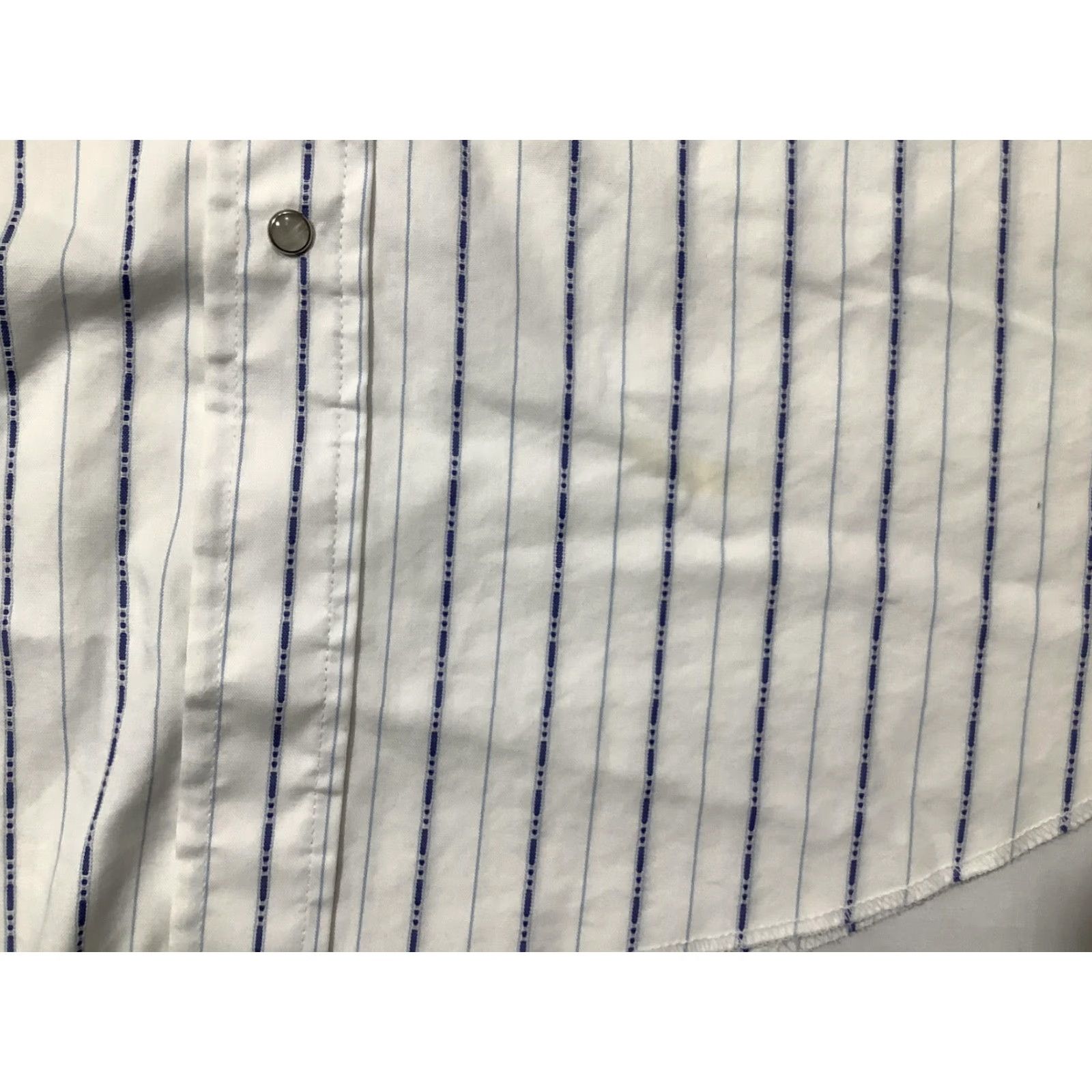 Vintage Ranch and Town Shirt Mens 15.5x34 White Blue Stripe Western Pearl Snap USA Shirt Mens 15.5x34 White Blue Stripe Western Pearl Snap USA Size US M / EU 48-50 / 2 - 7 Thumbnail