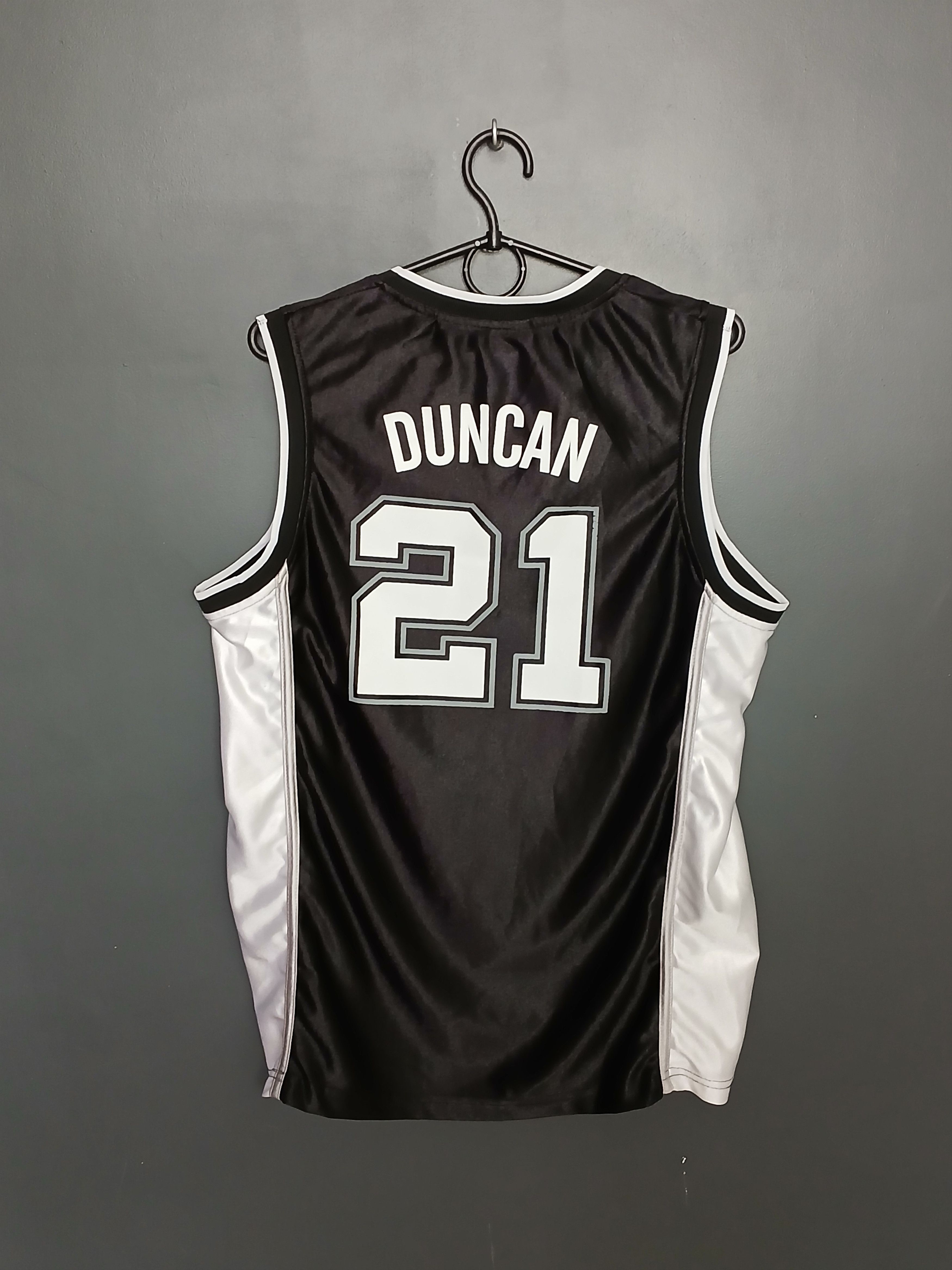 NBA NBA San Antonio Spurs Duncan Basketball Jersey Size US M / EU 48-50 / 2 - 2 Thumbnail