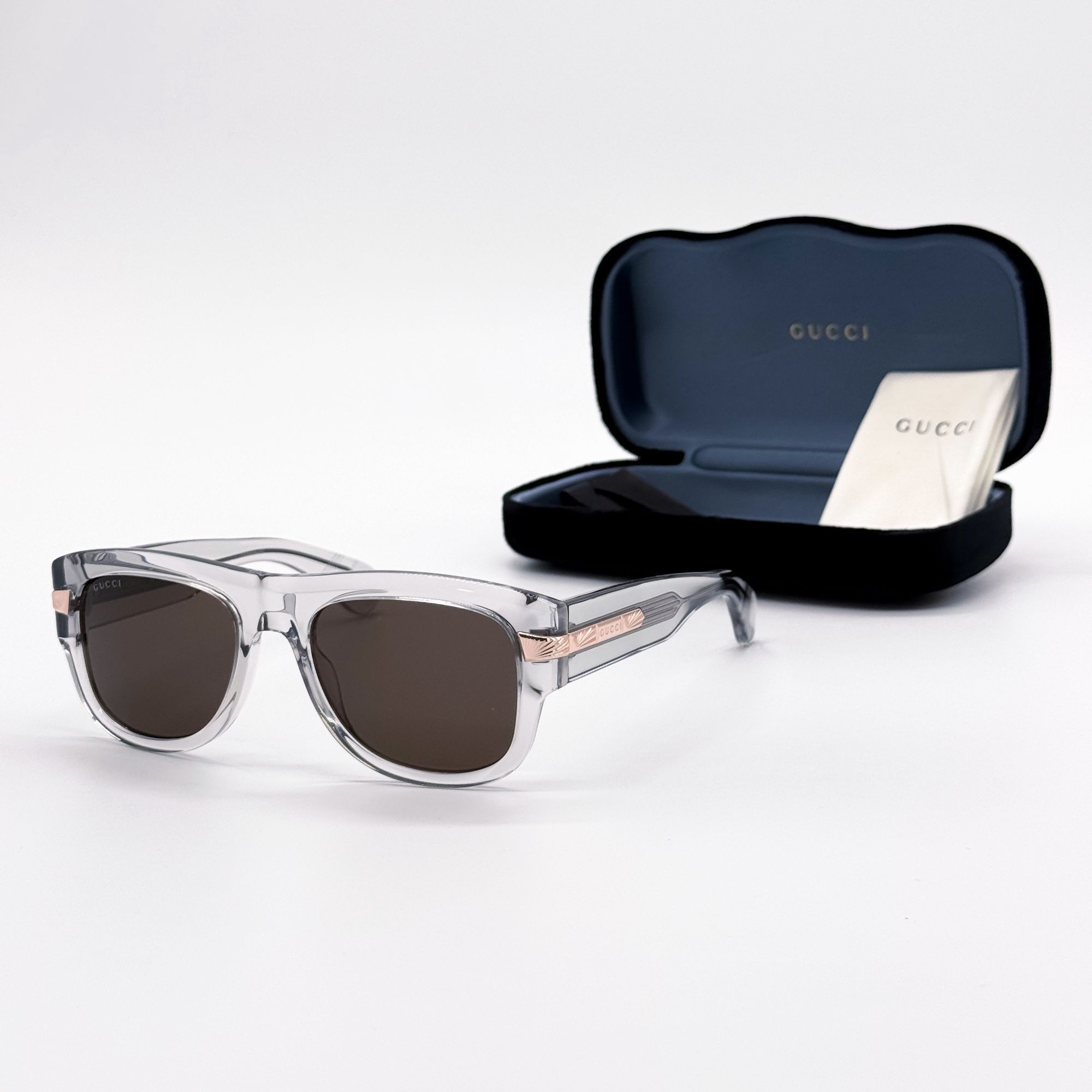 Gucci × Vintage ✨ Y2K Gucci Small Sunglasses Clear Grey GG2452