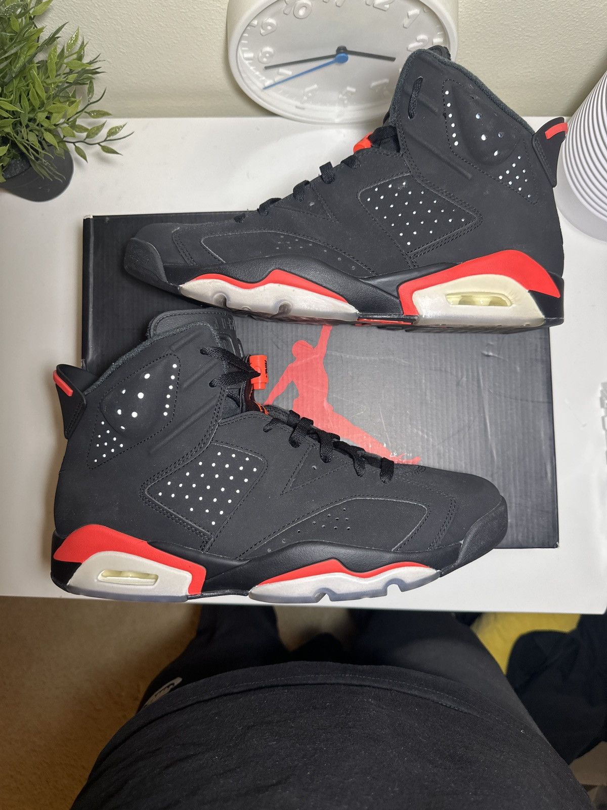 Jordan Brand Air Jordan 6 Infrared 2019 Size US 11.5 / EU 44-45 - 1 Thumbnail