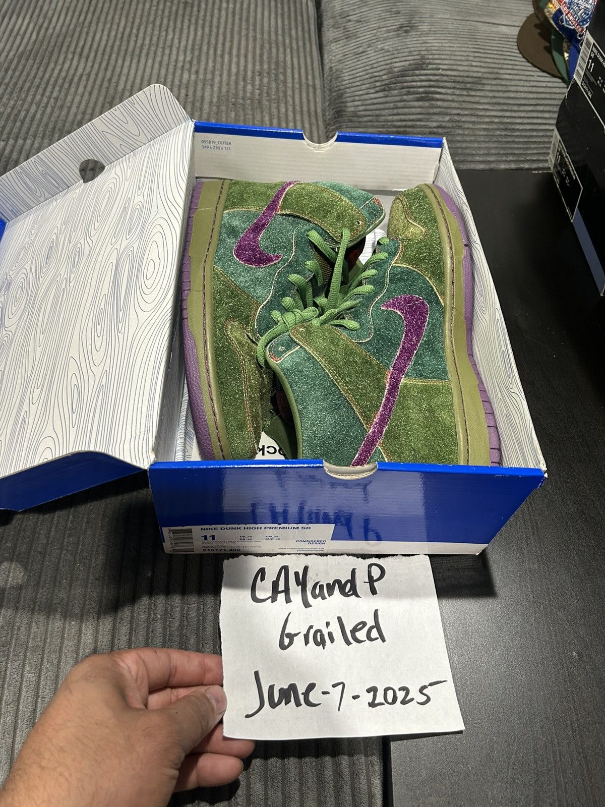 Vintage NIKE SB SKUNKS Size US 11 / EU 44 - 3 Thumbnail