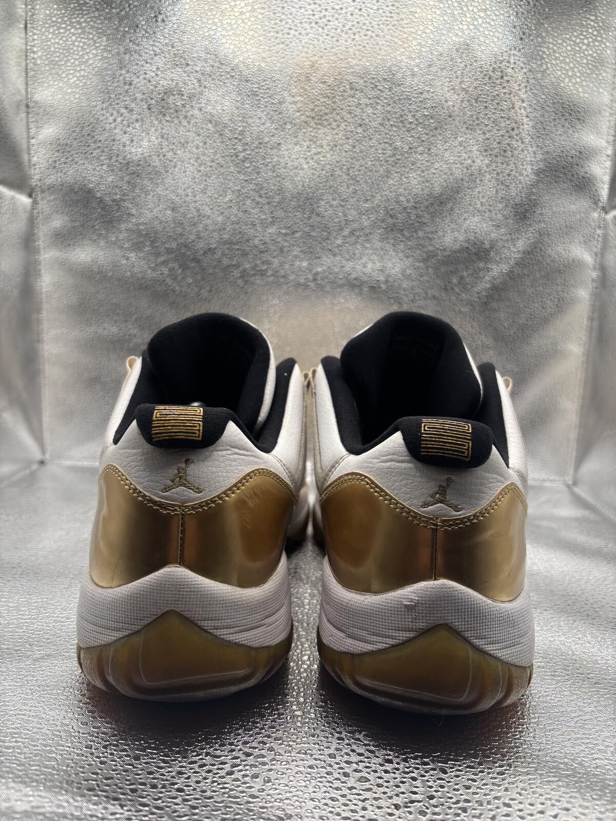 Jordan Brand Air Jordan 11 low closing ceremony Size US 12 / EU 45 - 4 Thumbnail