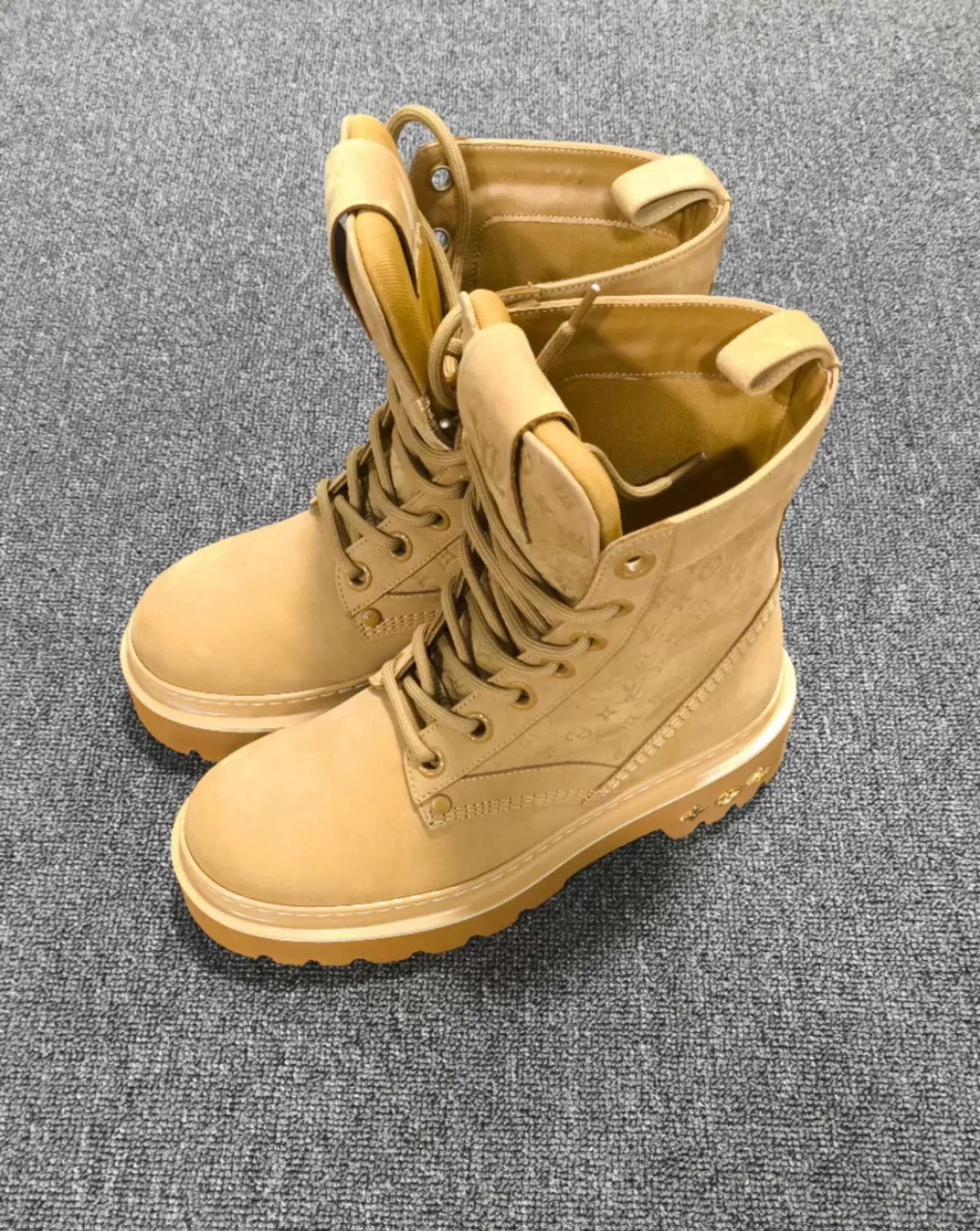 Louis Vuitton LV Brown Ranger Boots 39 Size US 8.5 / IT 38.5 - 1 Thumbnail