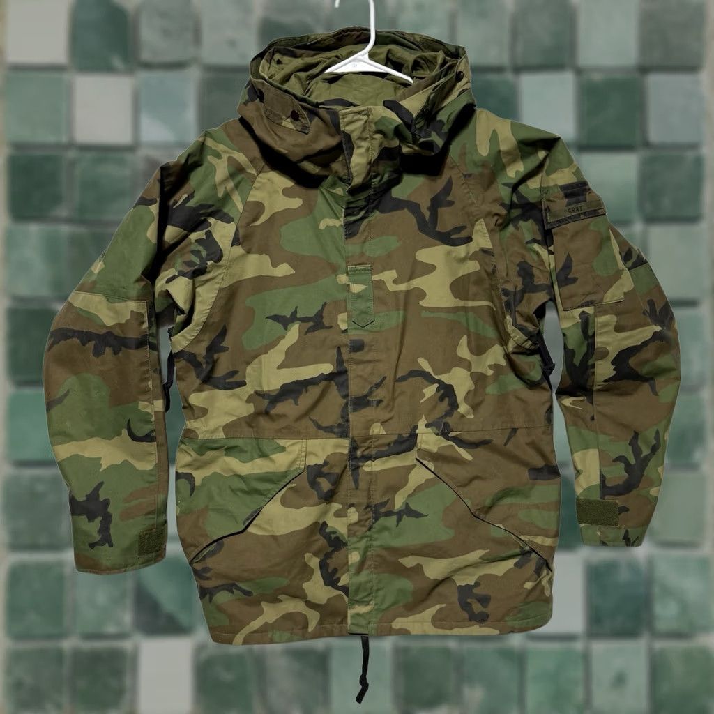 Vintage VINTAGE US Army Parka Jacket Men Hooded Camouflage Green Long Regular Size M Fall Winter Casual Size US M / EU 48-50 / 2 - 1 Thumbnail