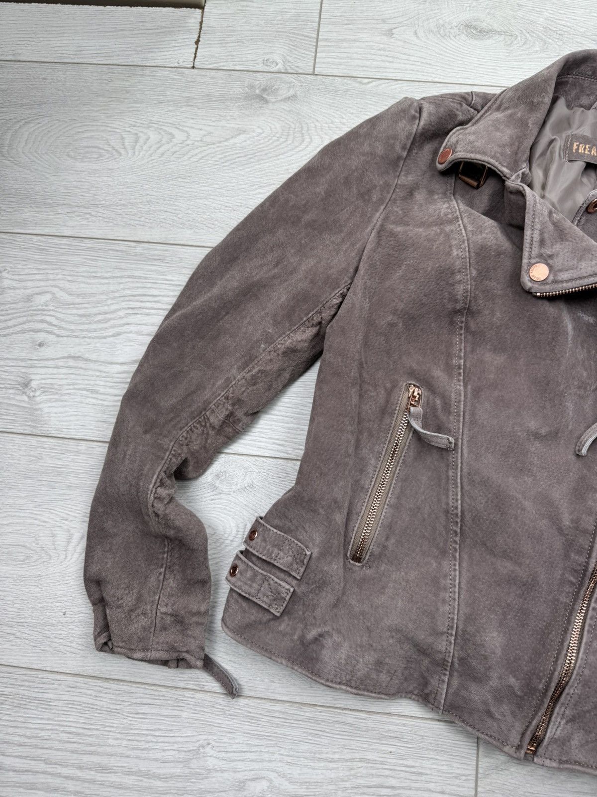 Japanese Brand × Vintage Vintage Freaky Nation Brown Woman Leather Jacket Size L / US 10 / IT 46 - 3 Thumbnail