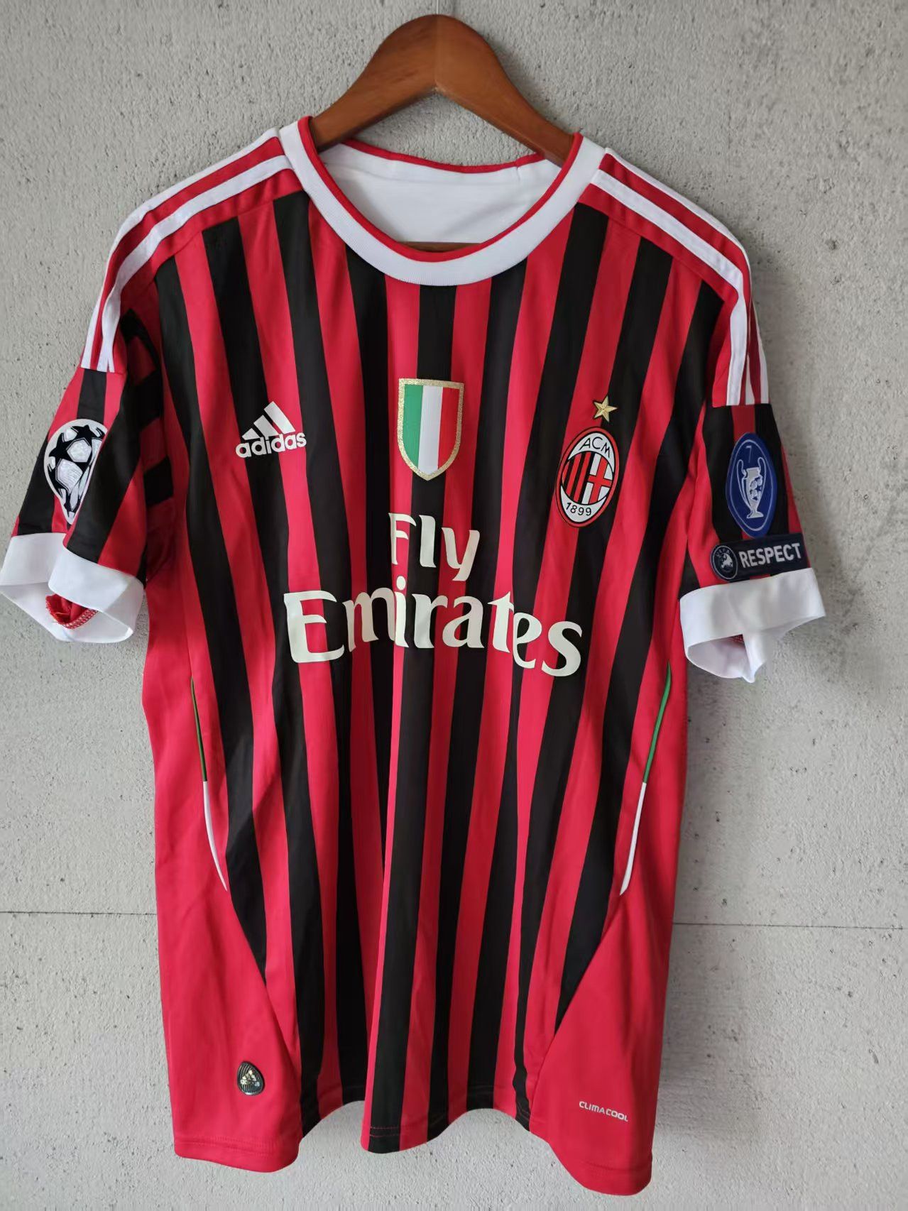 Other 2011 AC Milan #13 Alessandro Nesta Jersey Home Size US XL / EU 56 / 4 - 2 Thumbnail