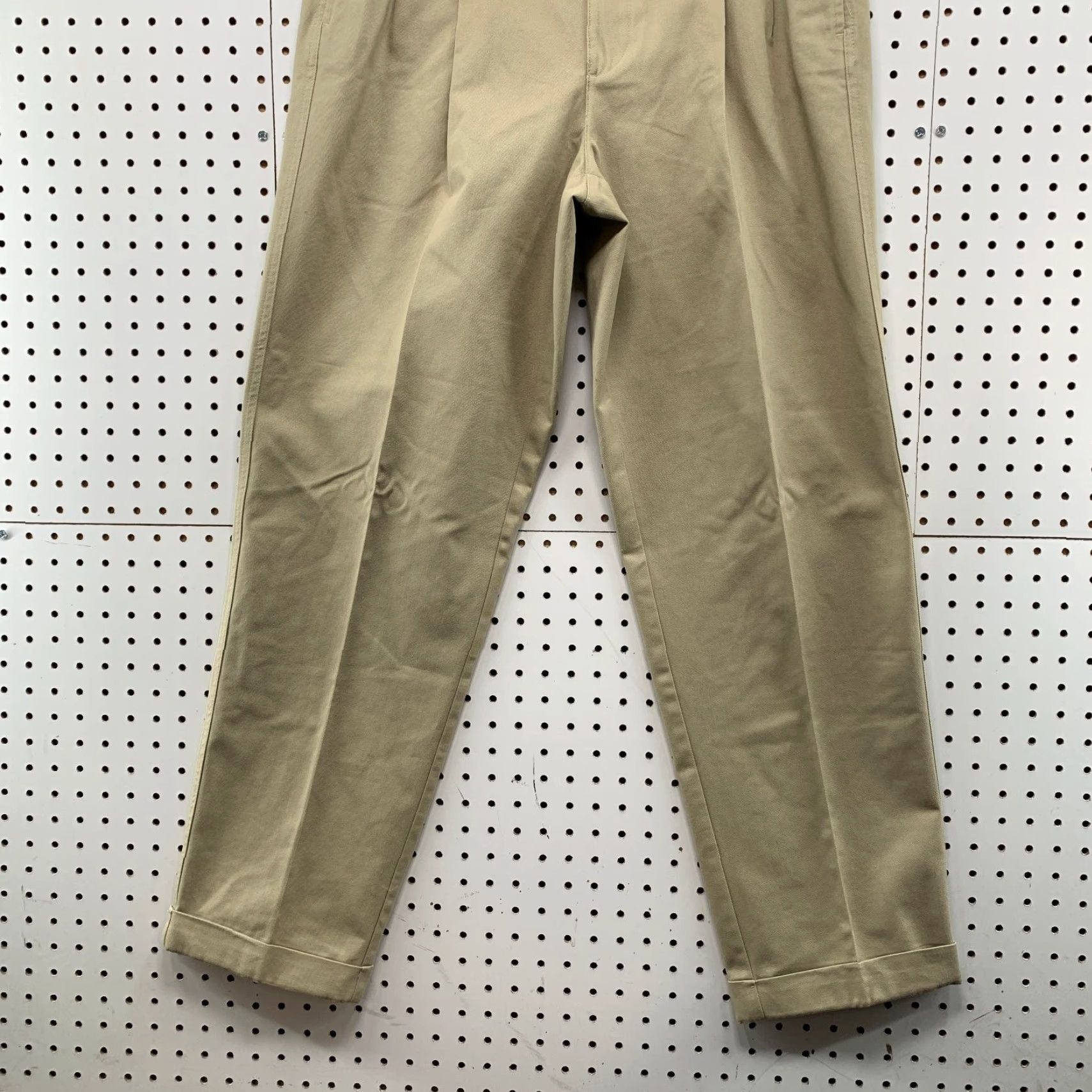 Ralph Lauren VINTAGE Ralph Lauren Chaps Khaki Pleated Pants Mens 36X32 90s School Work Preppy Chino Pants Mens Beige 90s Preppy Ralph Lauren Size US 36 / EU 52 - 5 Thumbnail