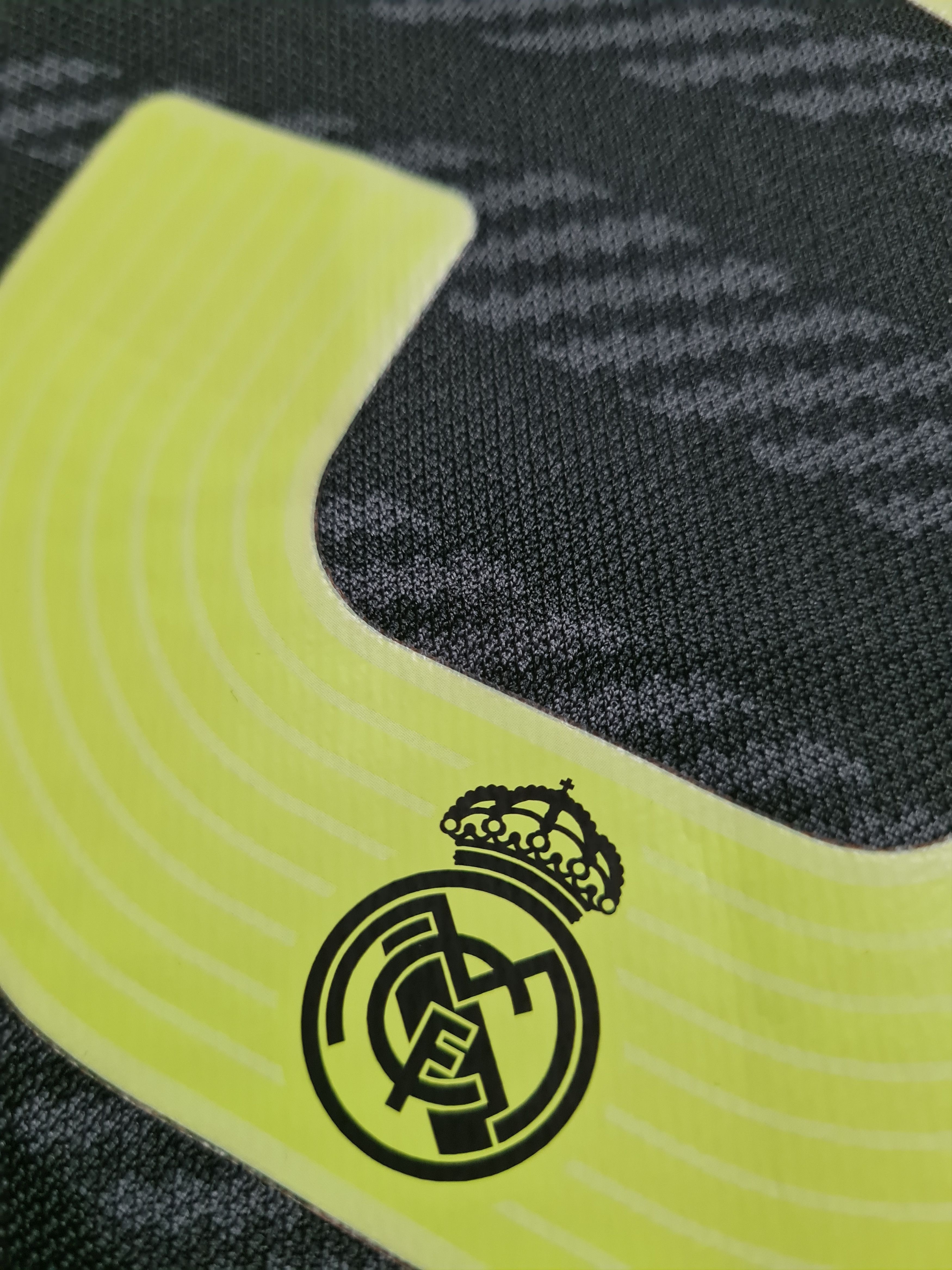 Adidas FOOTBALL JERSEY REAL MADRID THIRD SOOCCER SHIRT #9 BENZEMA Size US S / EU 44-46 / 1 - 13 Thumbnail