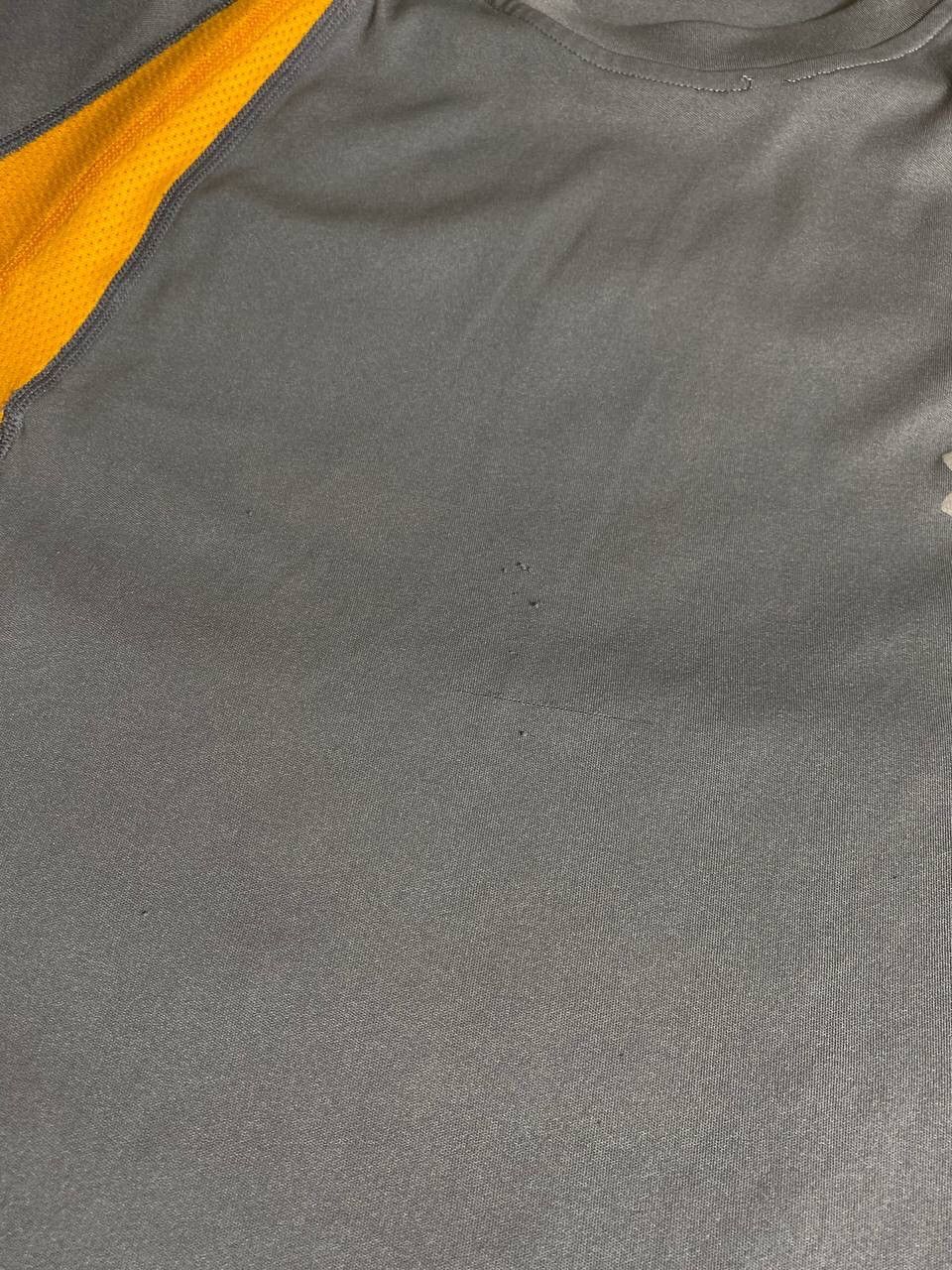 Under Armour × Vintage Men's Under Armour Small Heatgear T-Shirt 100% Size US M / EU 48-50 / 2 - 10 Thumbnail