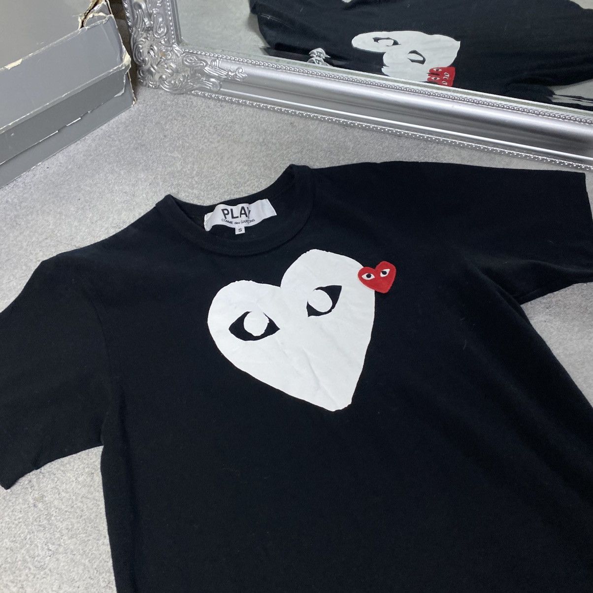 CDG by Comme des Garcons Comme des Garçons T-shirt big logo /tee Size US S / EU 44-46 / 1 - 3 Thumbnail
